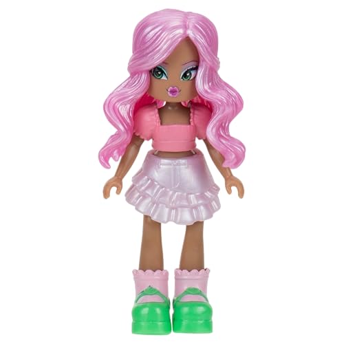 Jazwares Royale High School Spirit Fashion Pack: Science - Nature Element 3" Doll with 15 Accessories & Game Code