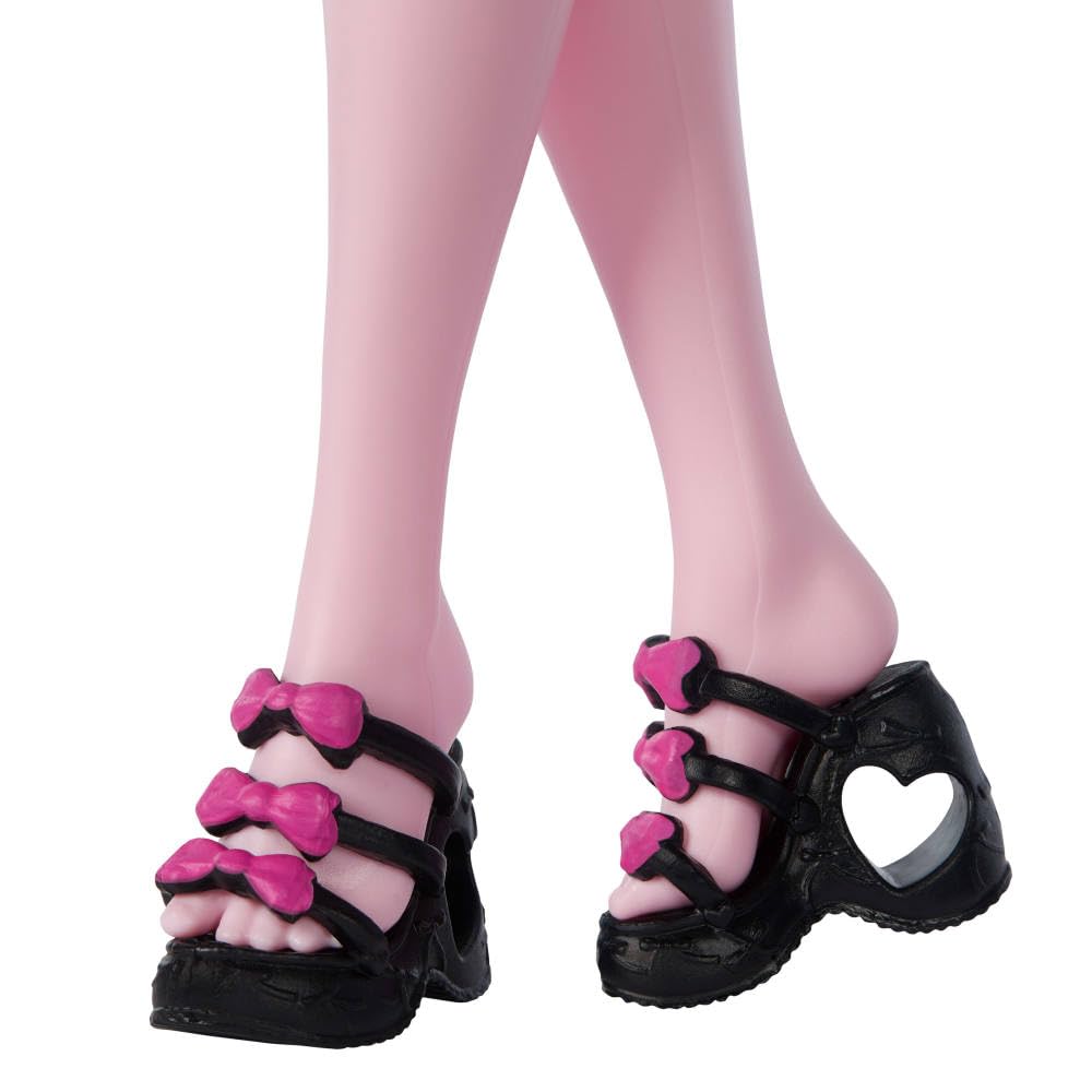 Monster High Draculaura Self-Scare Secrets Doll with 13 Accessories | Ages 4+ | Multicolor 6