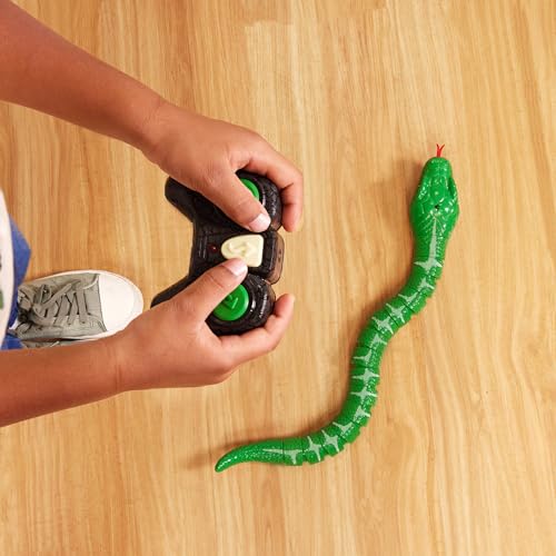 Terra by Battat Emerald Tree Boa - Remote Controlled Snake with LED Eyes, Ages 6+ 8