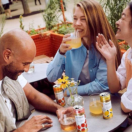 Twinings Boost - Lemon and Ginger Flavoured Sparkling Tea (330ml)
