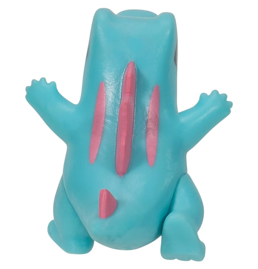 Pokémon Clip N Go Pokeball & 5 cm Totodile Figure - Portable Battle Play for Kids 3