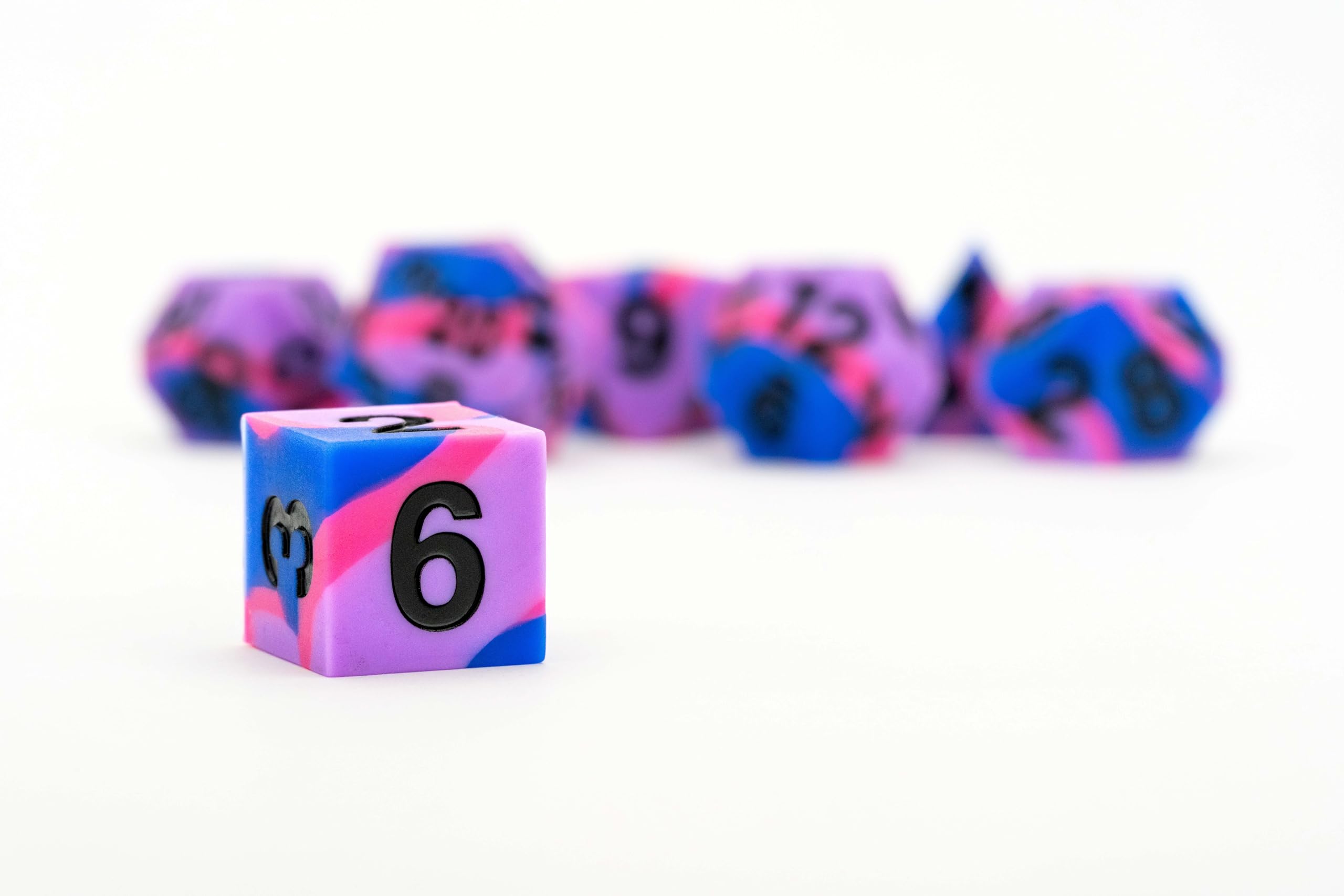 Metallic Dice Games FanRoll 16mm Pride Sharp Edge Silicone Rubber Dice Set 3