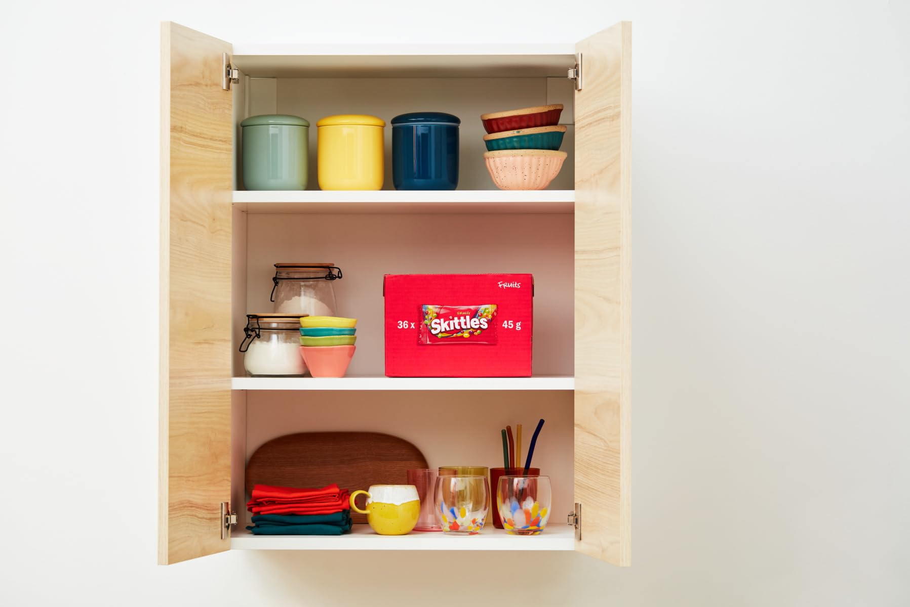 Skittles Vegane Süßigkeiten, 36 Packungen à 45 g, Kaubonbons mit Fruchtgeschmack und knuspriger Hülle, Großpackung 3