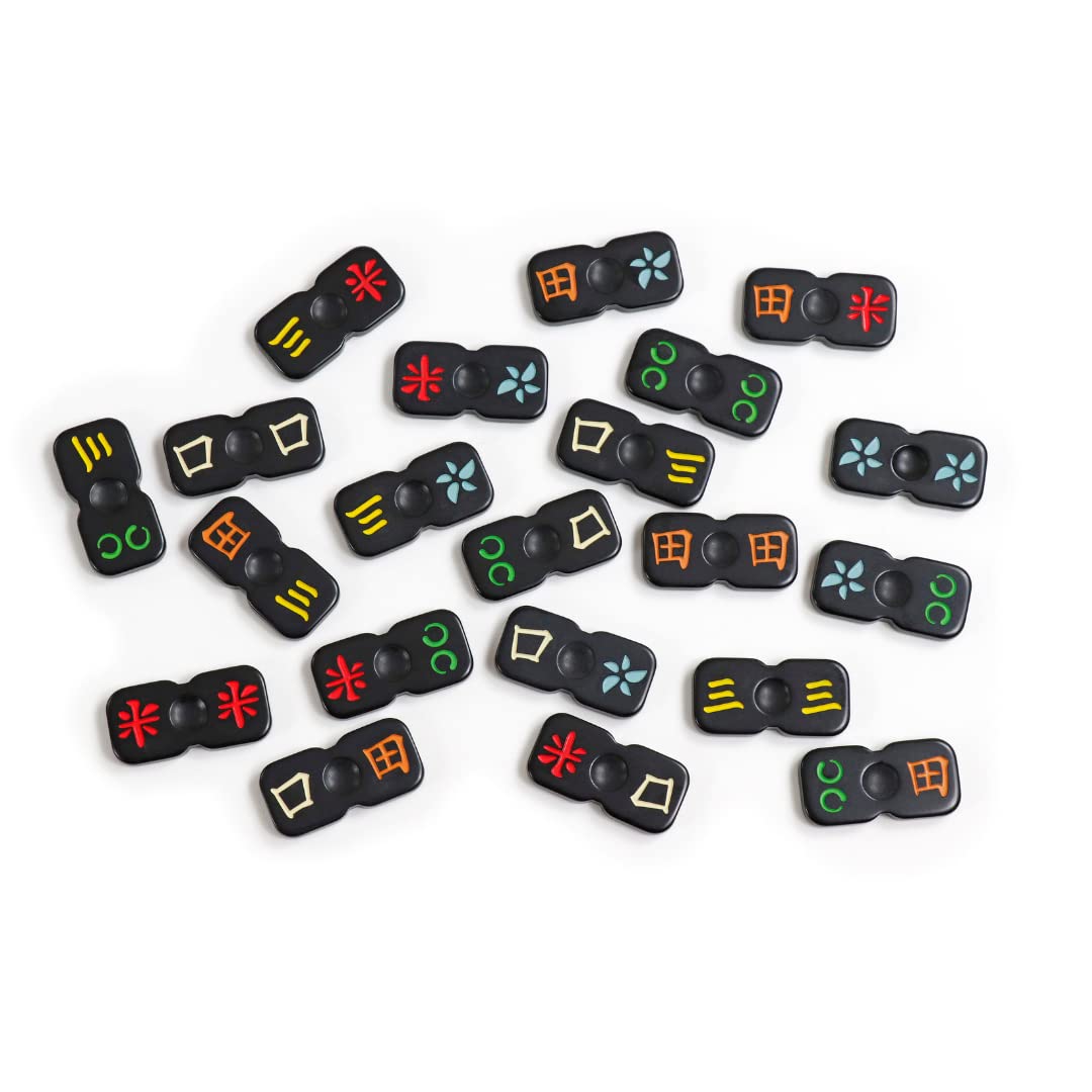 Bananagrams Cobra Paw Board Game 8