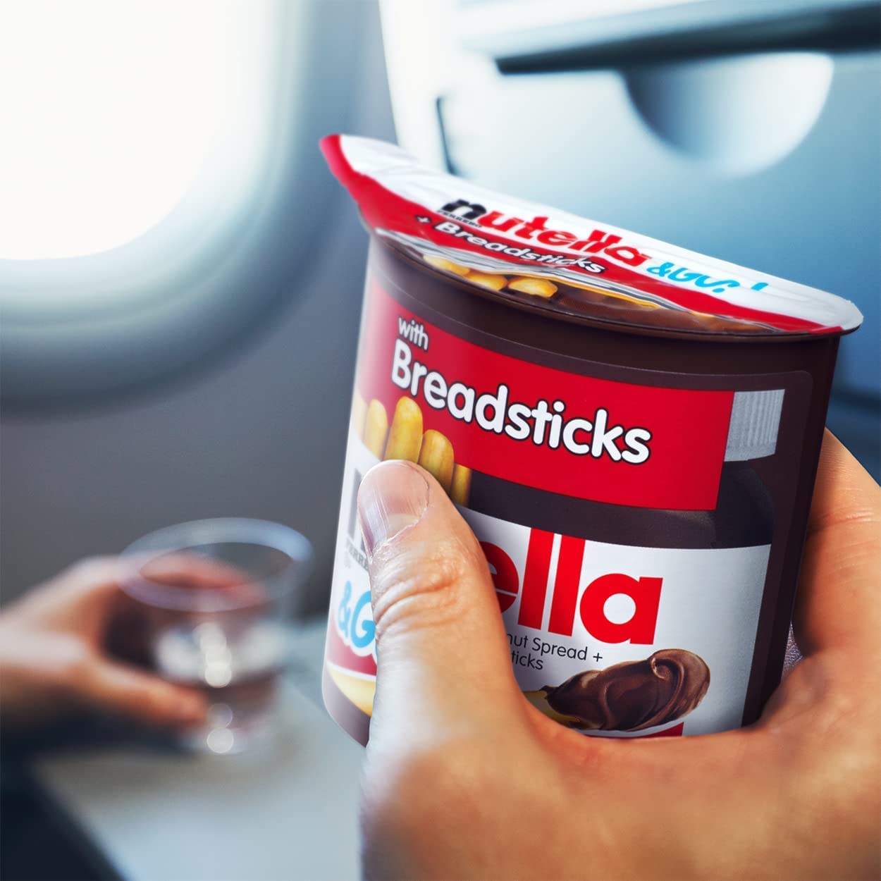 Nutella &Go! Chocolate Hazelnut Spread with Breadsticks Snack Pack | 8 Items | 96g Total 7