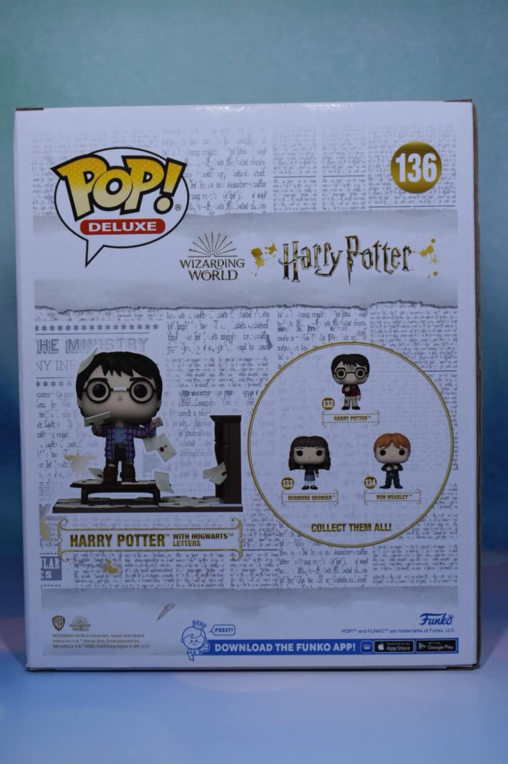 Harry Potter: Wizarding World - Funko Pop! Harry Potter with Hogwarts Letters Exclusive 136