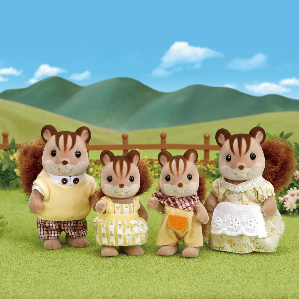 Sylvanian Families - Walnut Squirrel Family Playset for Ages 3-10 8