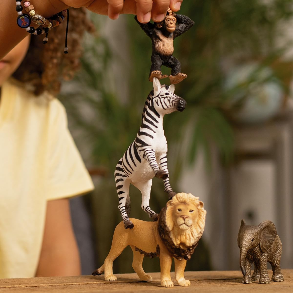 Schleich WILD LIFE Africa Starter Set - 4 Realistic Animal Figurines for Imaginative Play 10