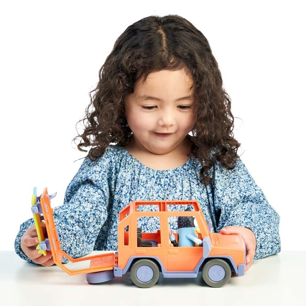 Bluey Heeler 4WD Family Vehicle with Bandit Figure & Surfboards - Imaginative Play for Ages 3+ 3