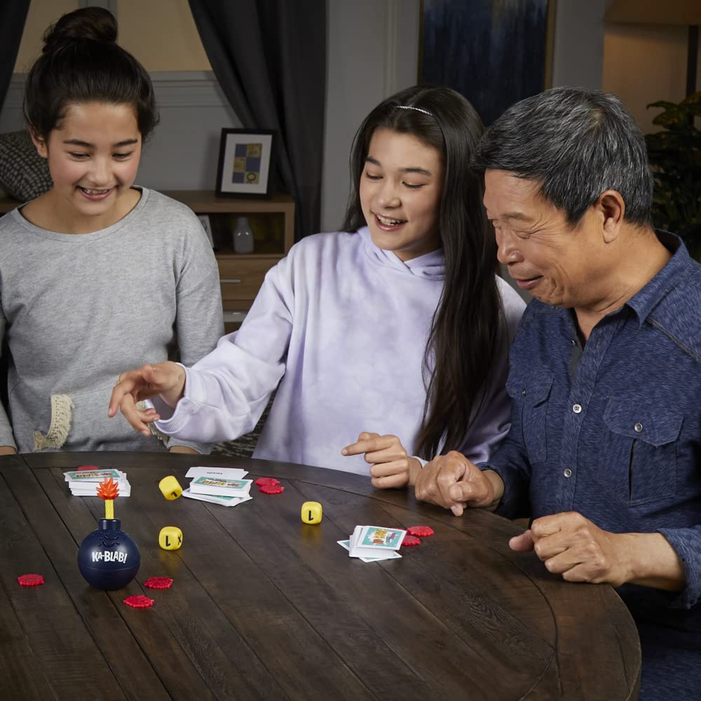 Hasbro Gaming Ka-Blab! Familienparty-Brettspiel für 2–6 Spieler, ab 10 Jahren 9