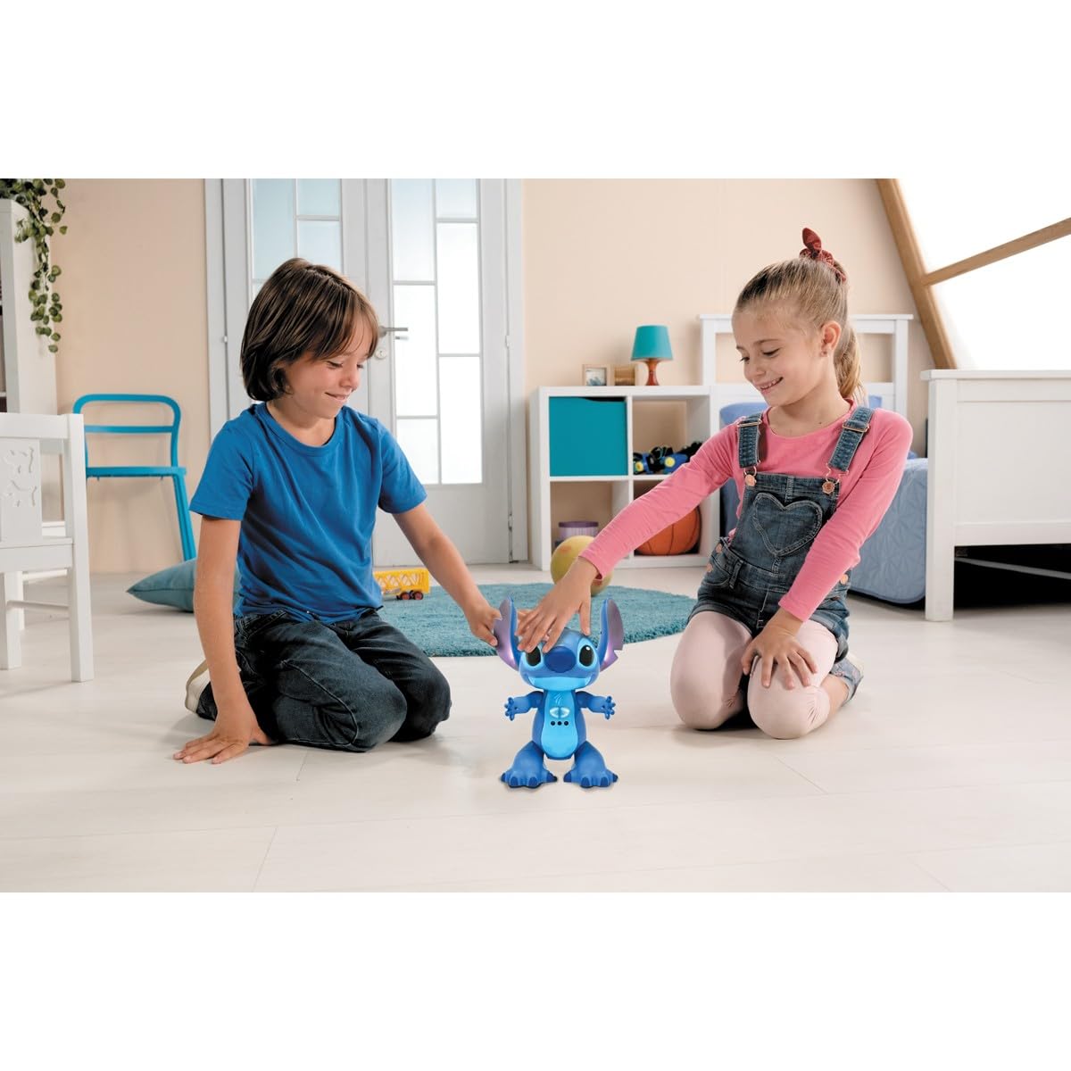 LEXIBOOK Disney Stitch Bilingual Interactive Robot Toy - Gesture & Remote Control 4