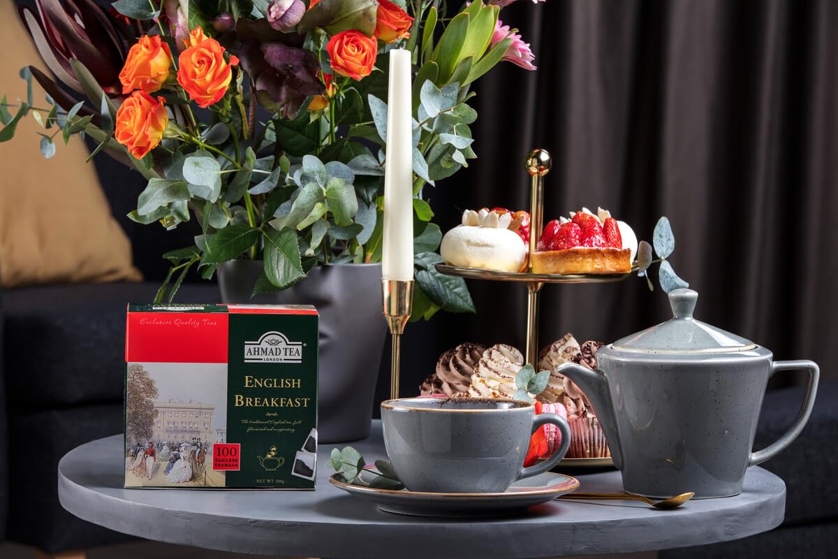Ahmad Tea English Breakfast Black Tea - 100 Tagless Teabags | Strong & Full-Bodied Brew