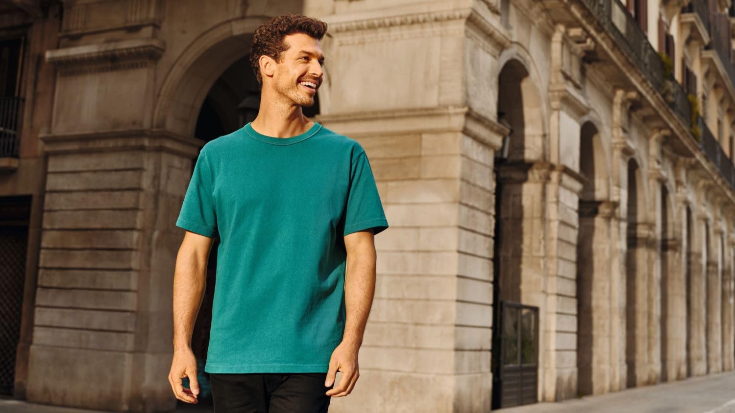 Dylon Black & Dark Caps Laundry Detergent (40 Wash Loads)