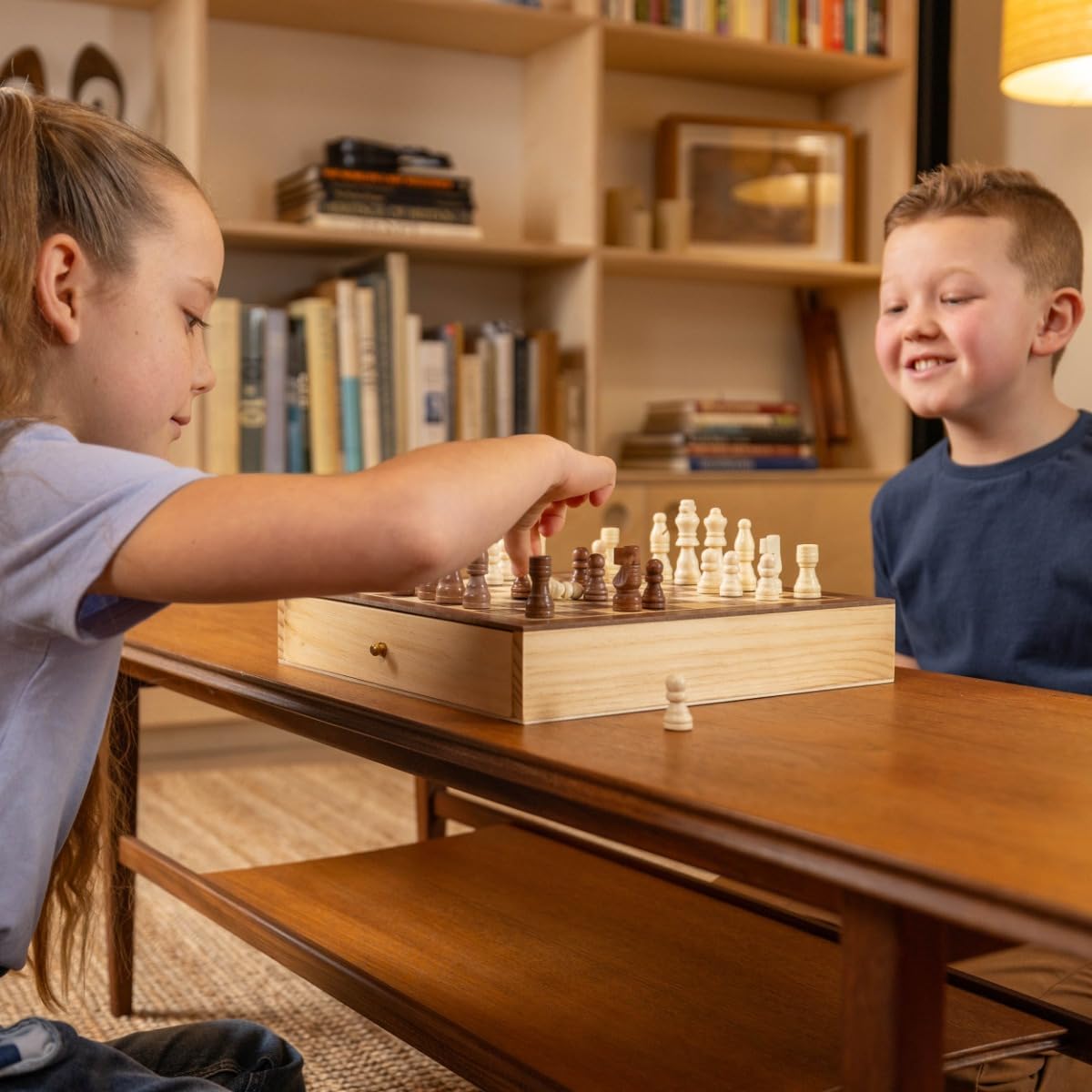 Toyrific Chess and Draughts 2-in-1 Wooden Board Game Set 9