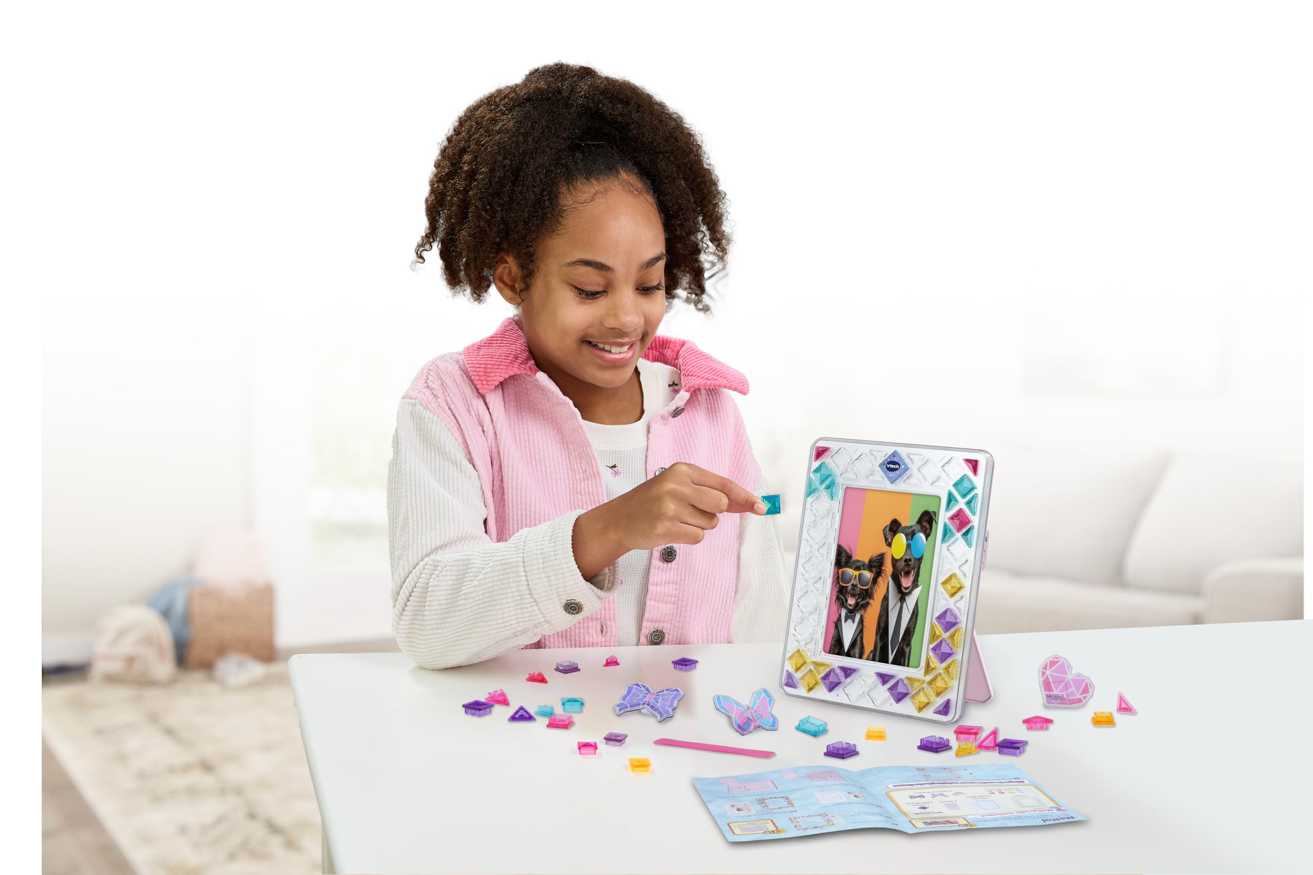 VTech Mosaic Magic Lights Photo Frame - 70+ Colourful Tiles, Light-Up Craft Kit for Ages 5+