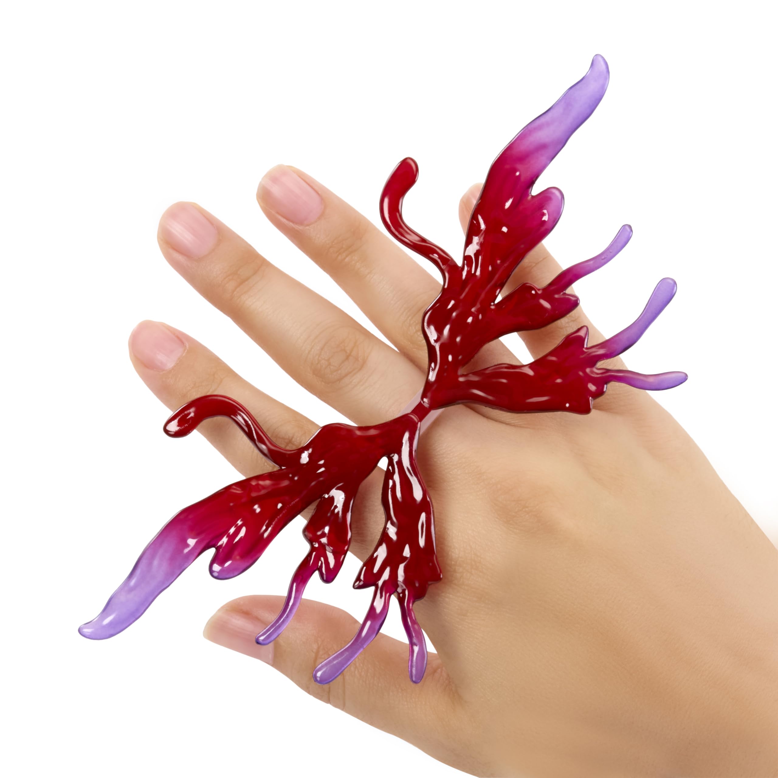 Bratz Fashion Pixiez Lina - Collectible Fantasy Doll with Transformable Wings and Fashion Accessories