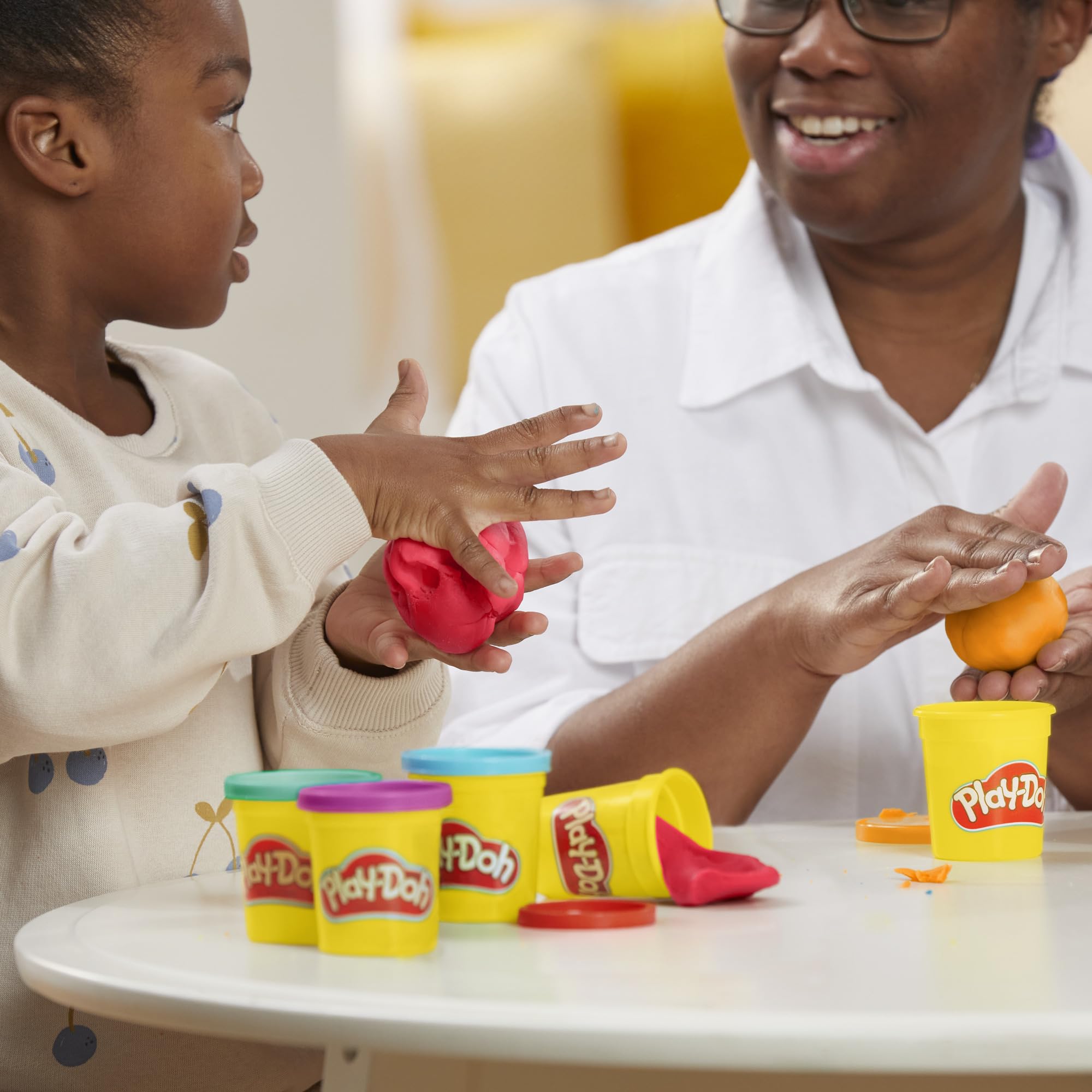 Hasbro Play-Doh Fun Tub - 5 Colors & 20 Tools for Creative Play 13