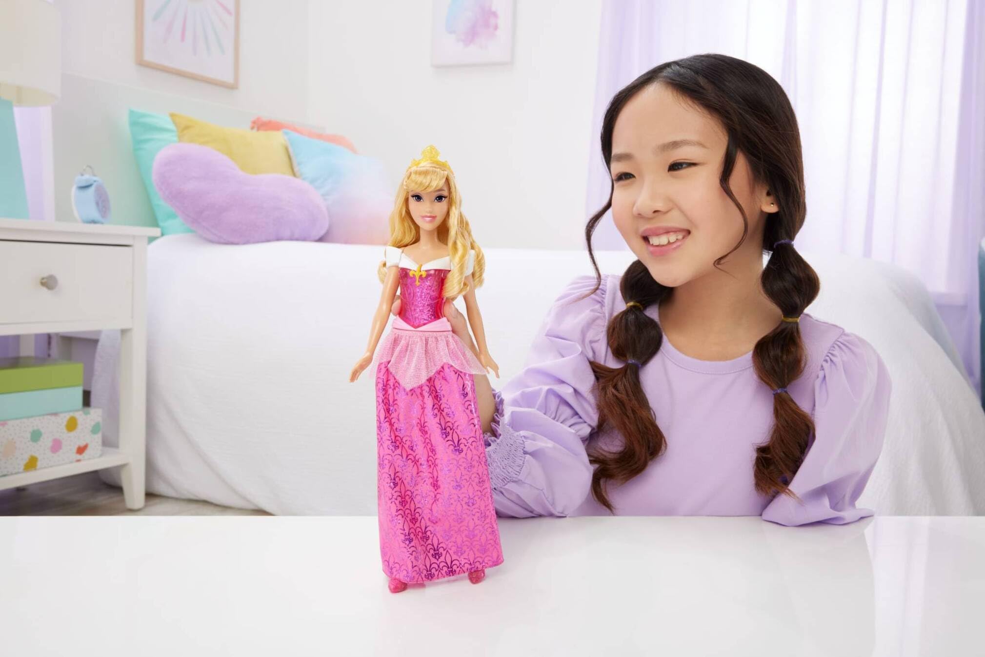 Mattel Disney Princess Aurora Sleeping Beauty Posable Fashion Doll, 28 cm
