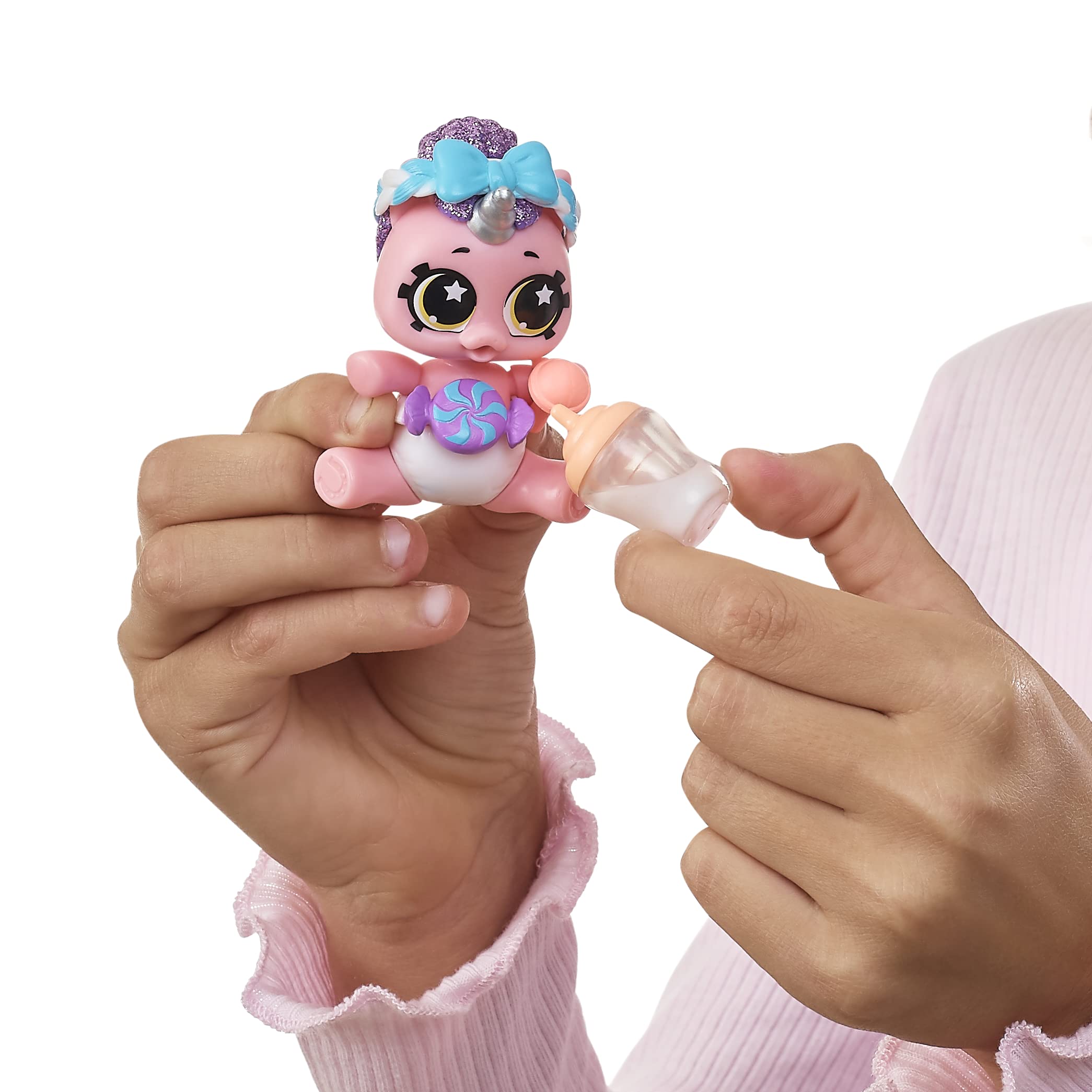 5 Surprise Unicorn Squad Series 5 Newborn Unicorn Mystery Capsule - Collectible Playset with Color-Changing Diaper & Convertible Bath 3