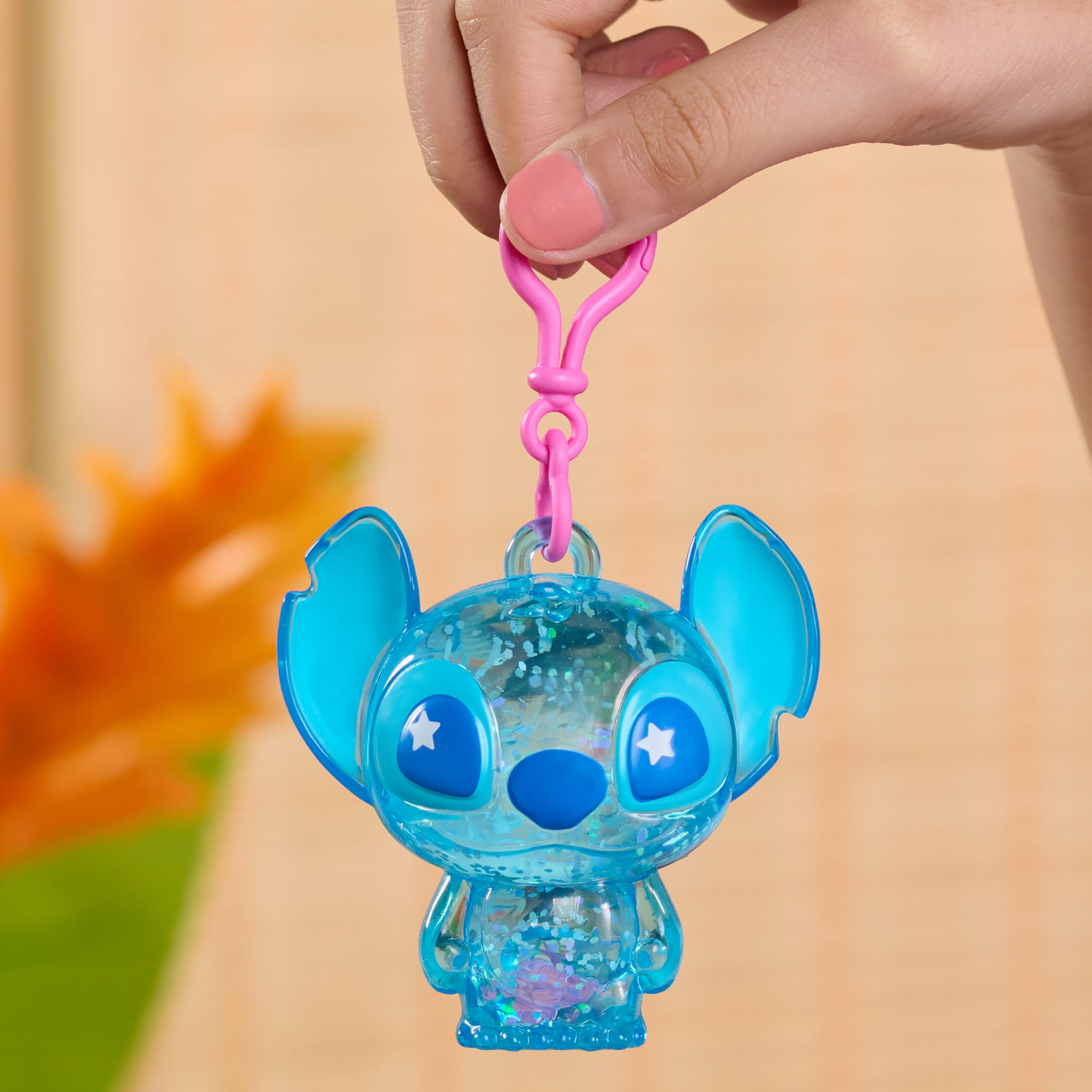 Just Play Disney Stitch Swirl-a-Stitch Clip-on Figure, 7.6 cm Liquid-Filled Glitter Toy with Colorful Beads