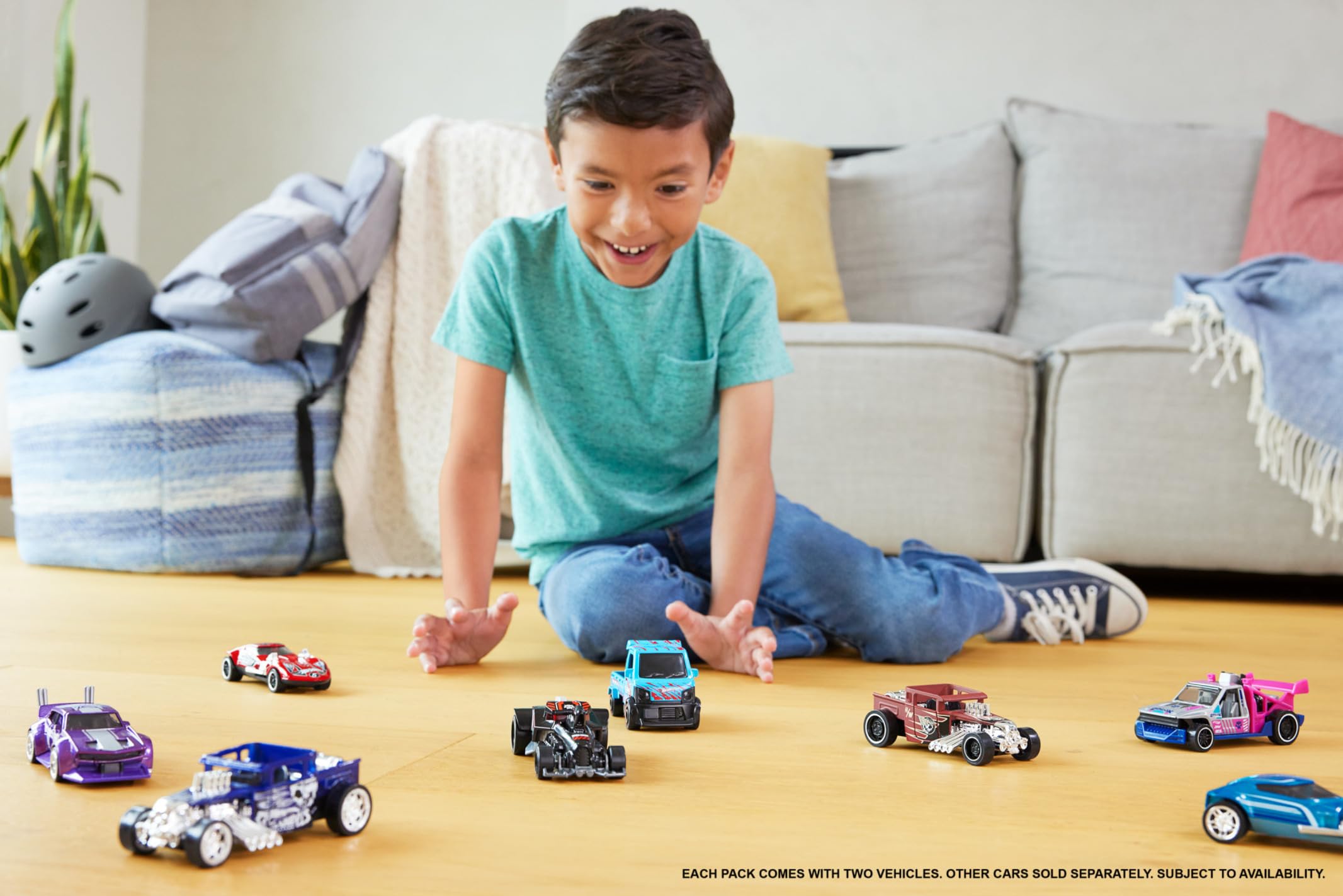 Hot Wheels Pull-Back Speeders Set of 2 Toy Cars - 1:43 Scale, Ages 3+ 9