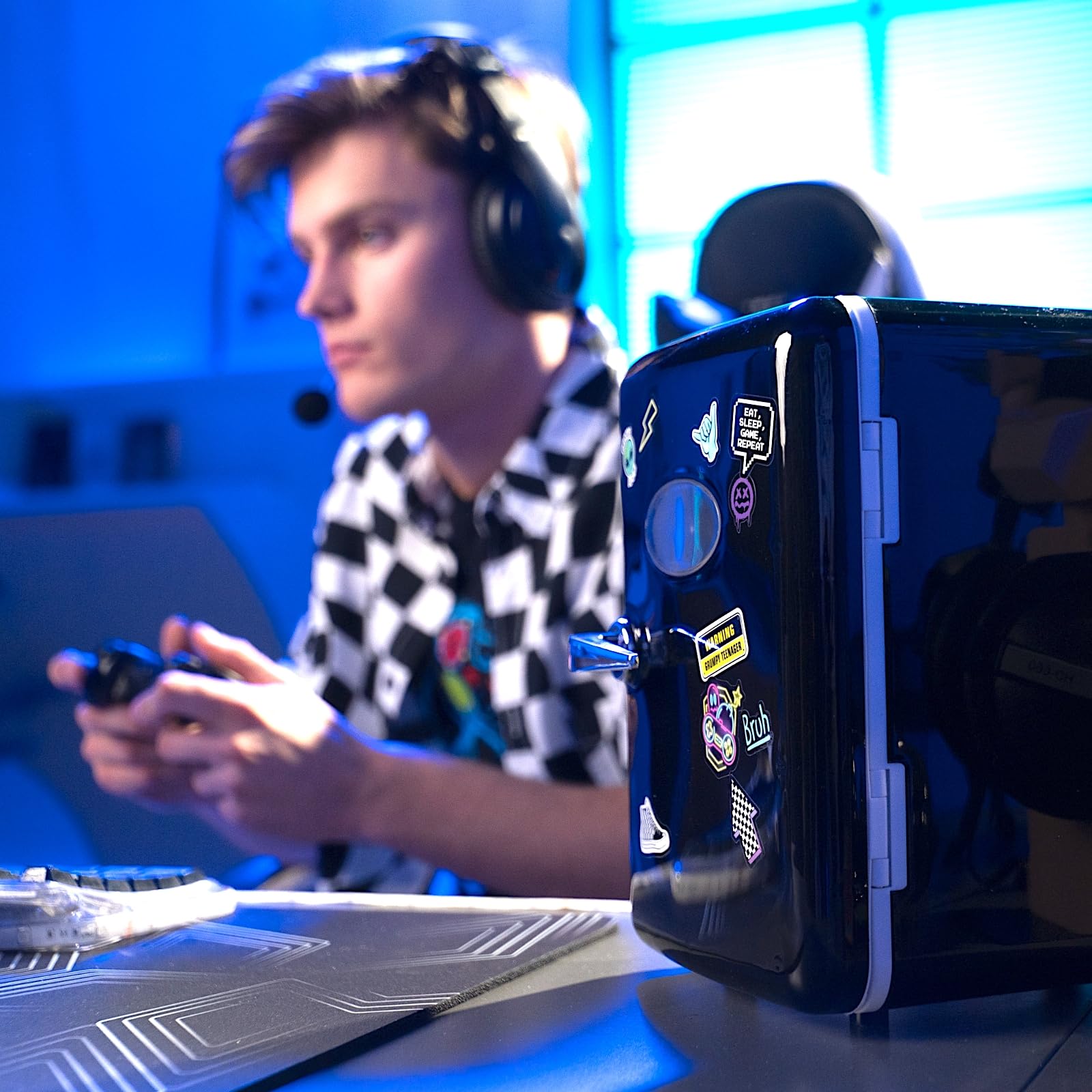 So Chill Mini Fridge - Compact 4L USB-Powered Cooler with Stickers for Personalization 7