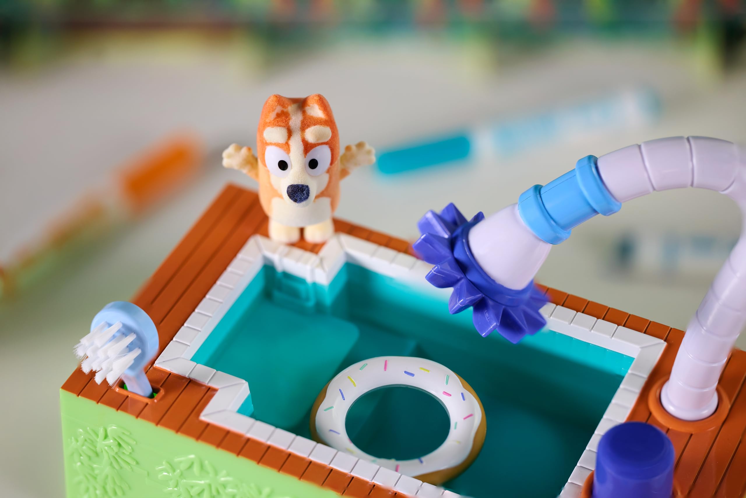 Crayola Scribble Scrubbies Bluey Poolside Playset - 4 Washimals, Includes Bluey Characters, Washable Markers 4