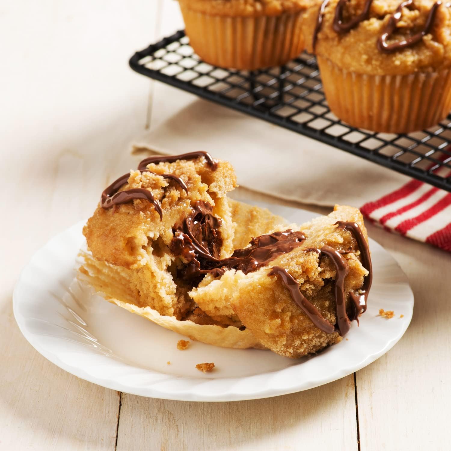 Nutella Hazelnut Chocolate Spread 750g Jar - Gluten Free, No Artificial Colours or Preservatives 4