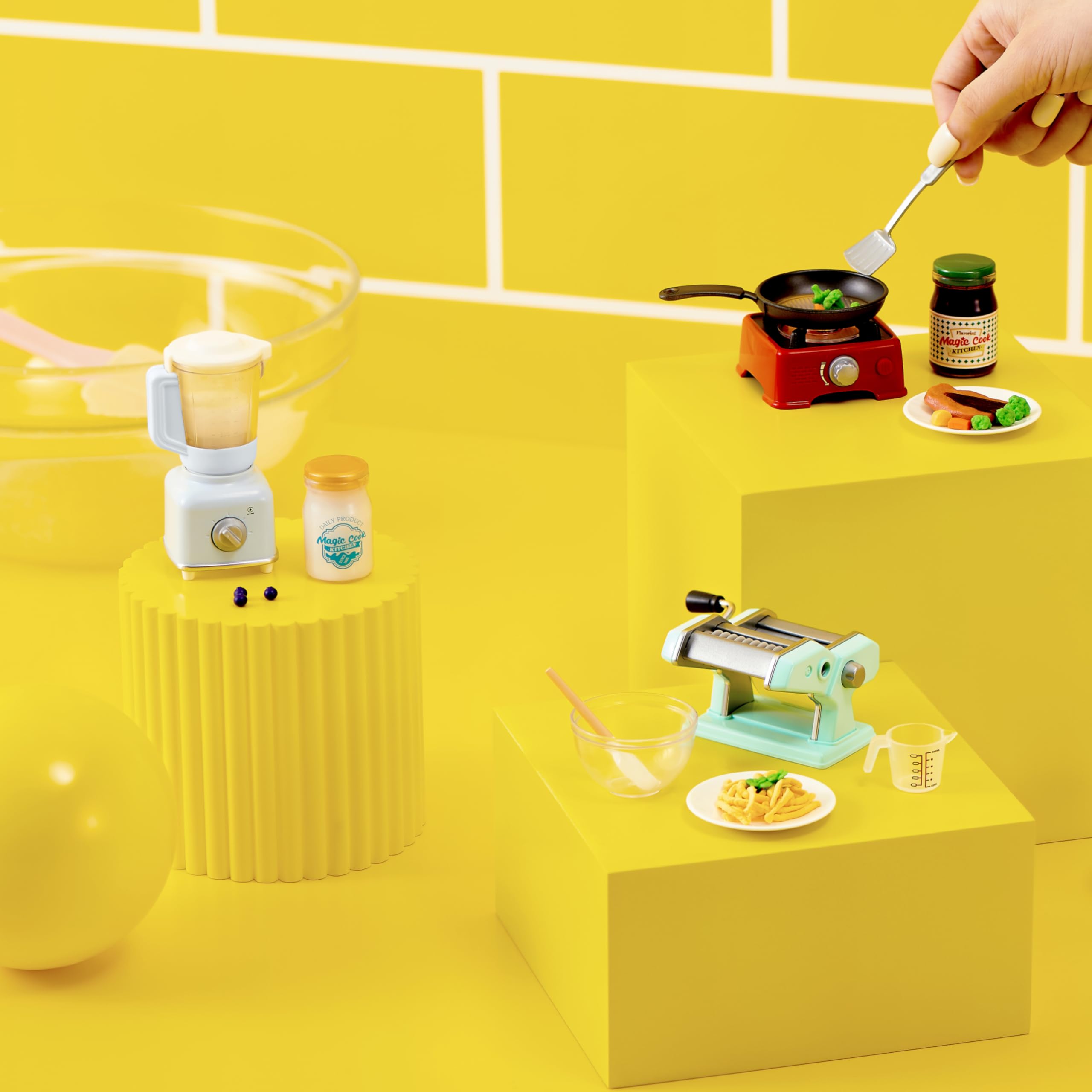 Mini Brands Really Works Magic Cook Kitchen Capsule - Ice-cream Maker | Working UV Light | Ages 3+ 7