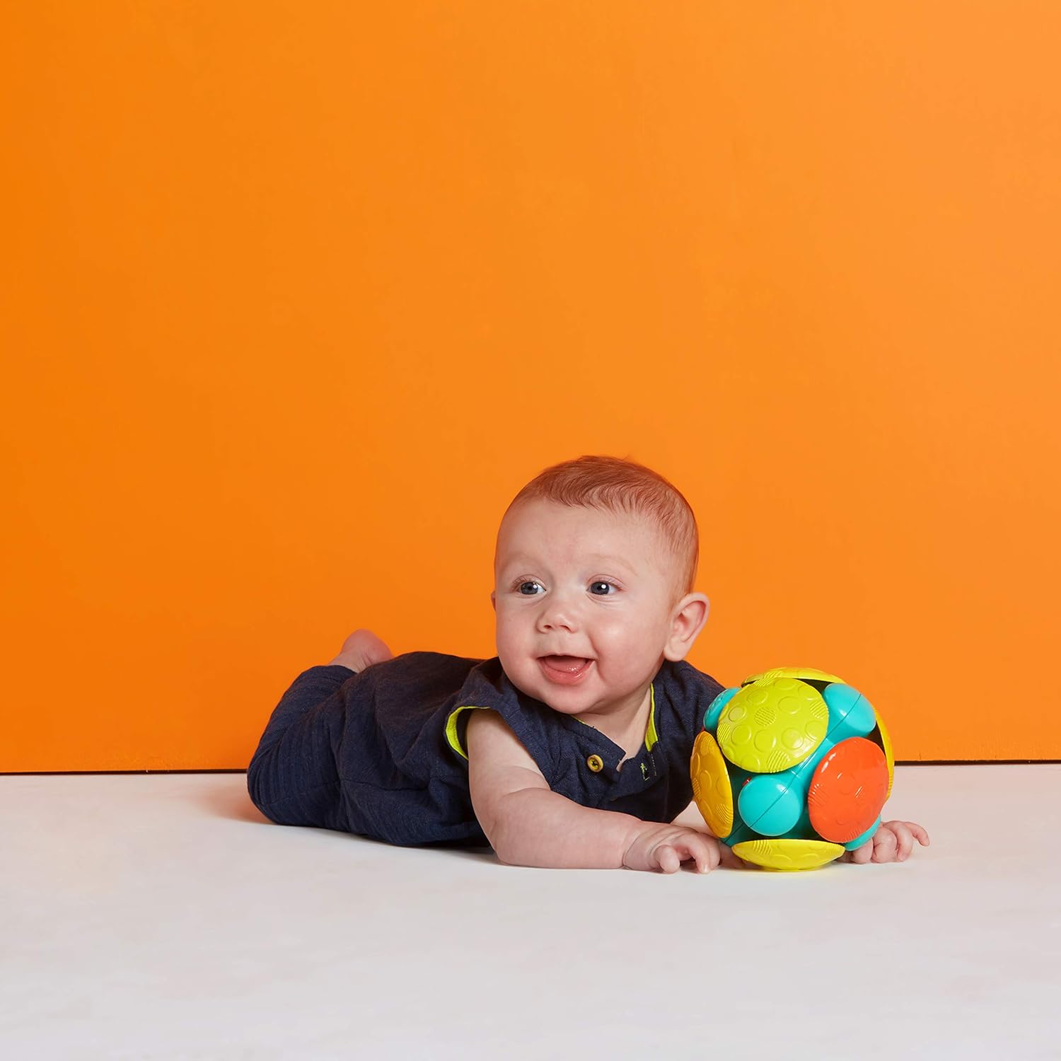 Bright Starts Wobble Bobble Ball - Interactive Chase Toy for Babies 4