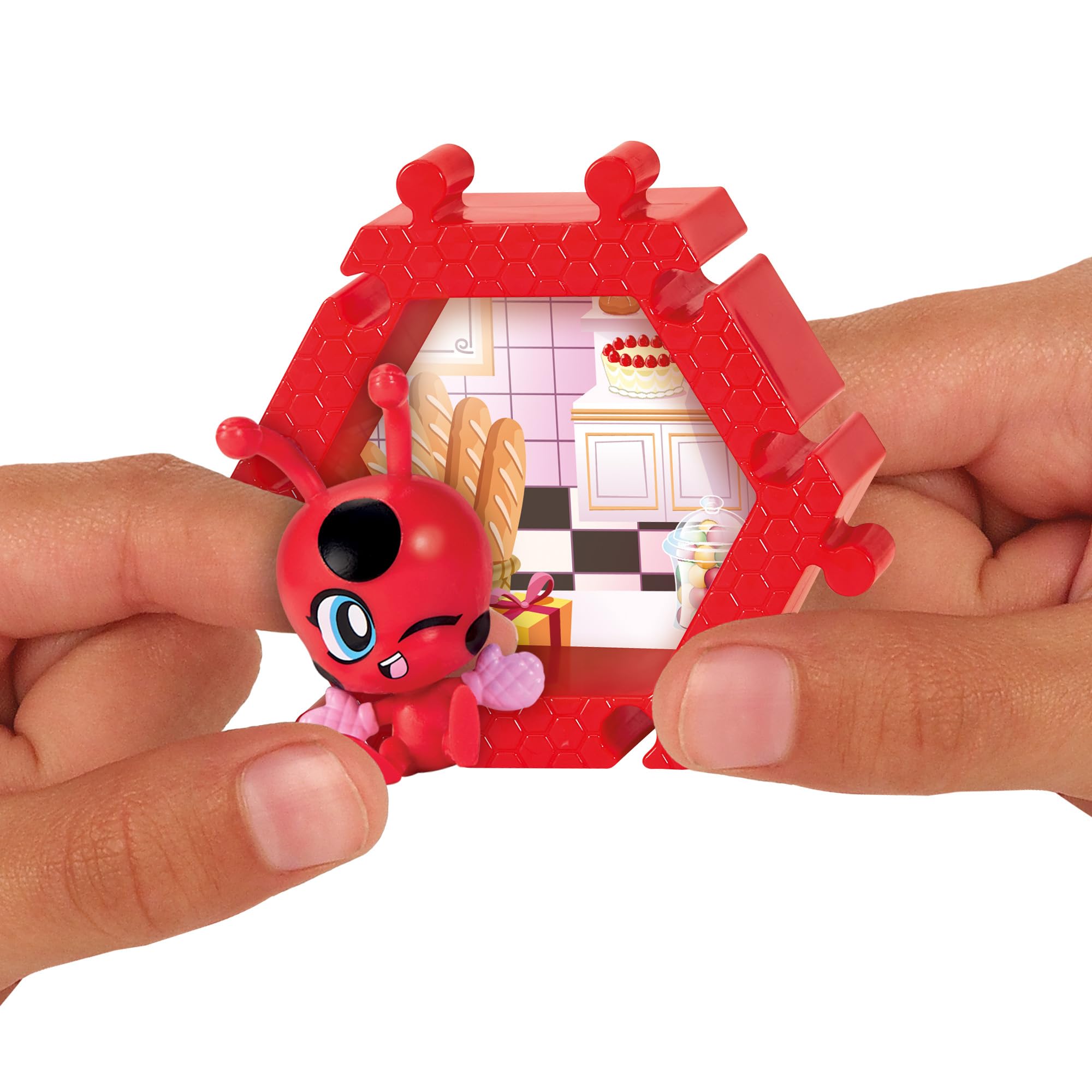 Bandai Miraculous Shack Stack Surprise - Ladybug & Cat Noir Chibi Figure with Accessories 4