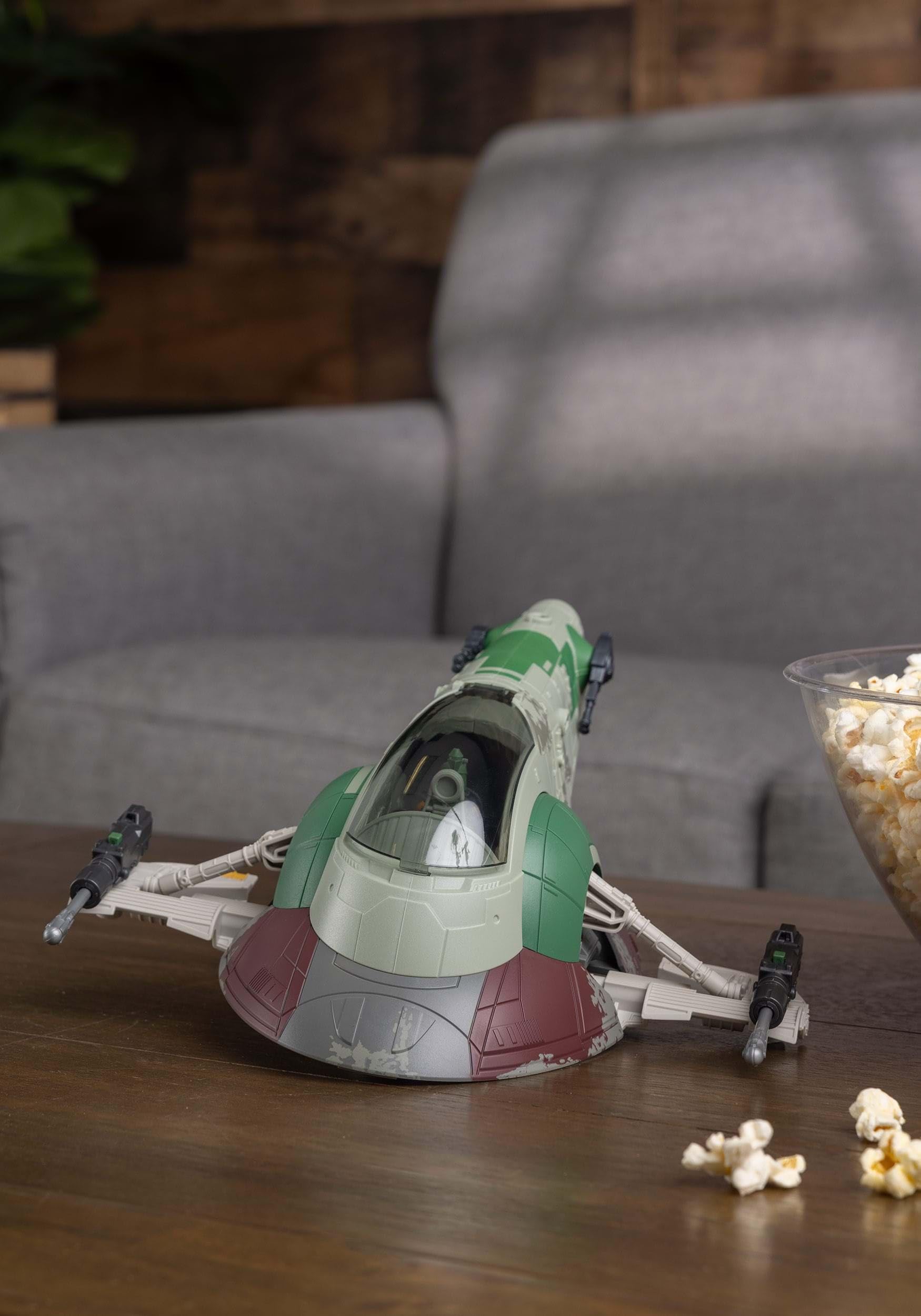 Star Wars Mission Fleet Starship Skirmish - Boba Fett 2.5-Inch Figure & Vehicle Playset for Kids 12
