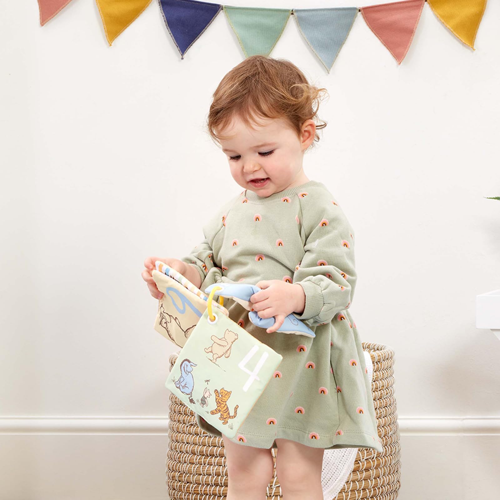 Rainbow Designs Disney Winnie the Pooh Play & Go Squares Baby Book | Sensory | From Birth 5