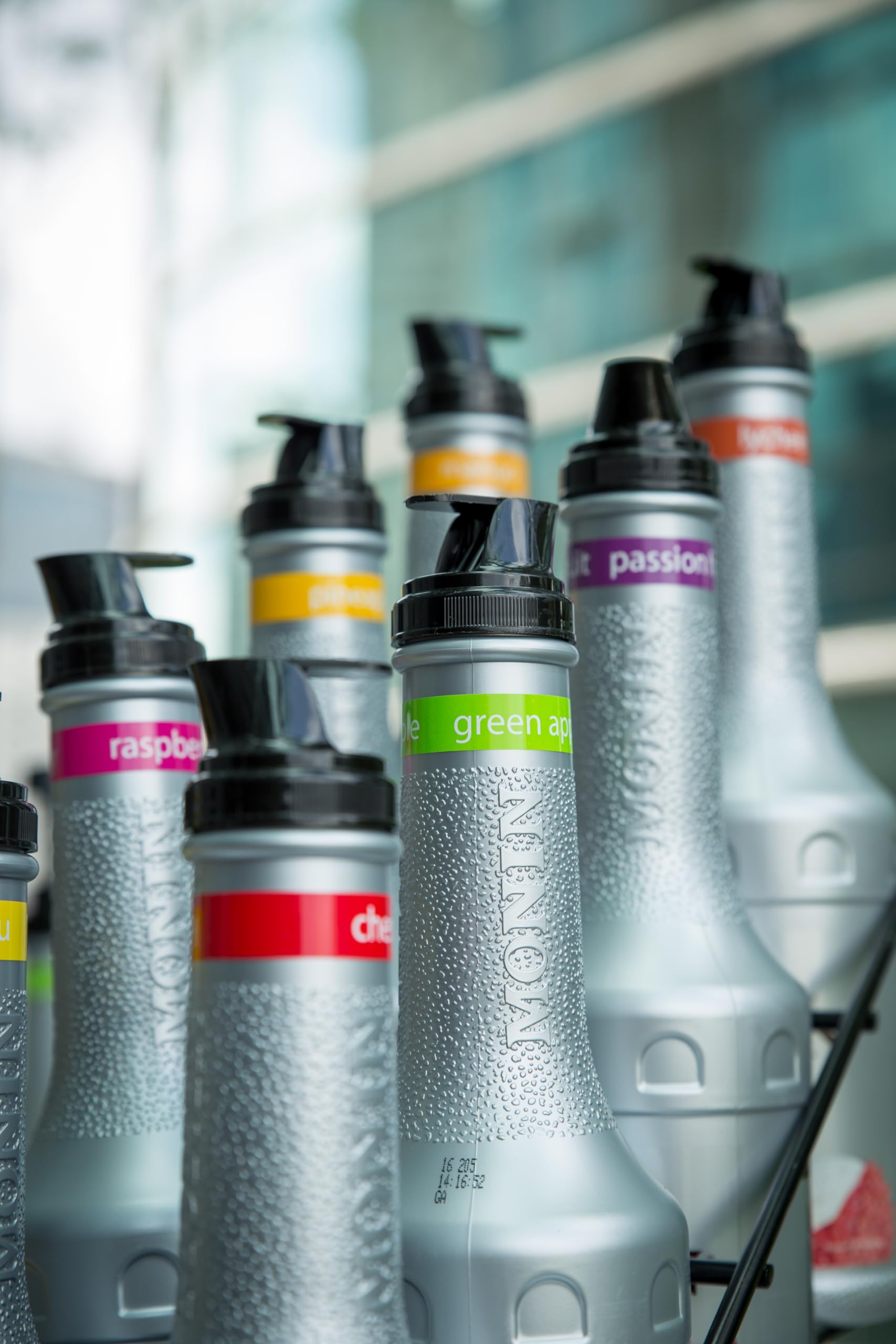 MONIN Red Berries Fruit Mix Puree 1 Litre - Vegan, Allergen-Free, 100% Natural for Cocktails, Smoothies & Mocktails 6