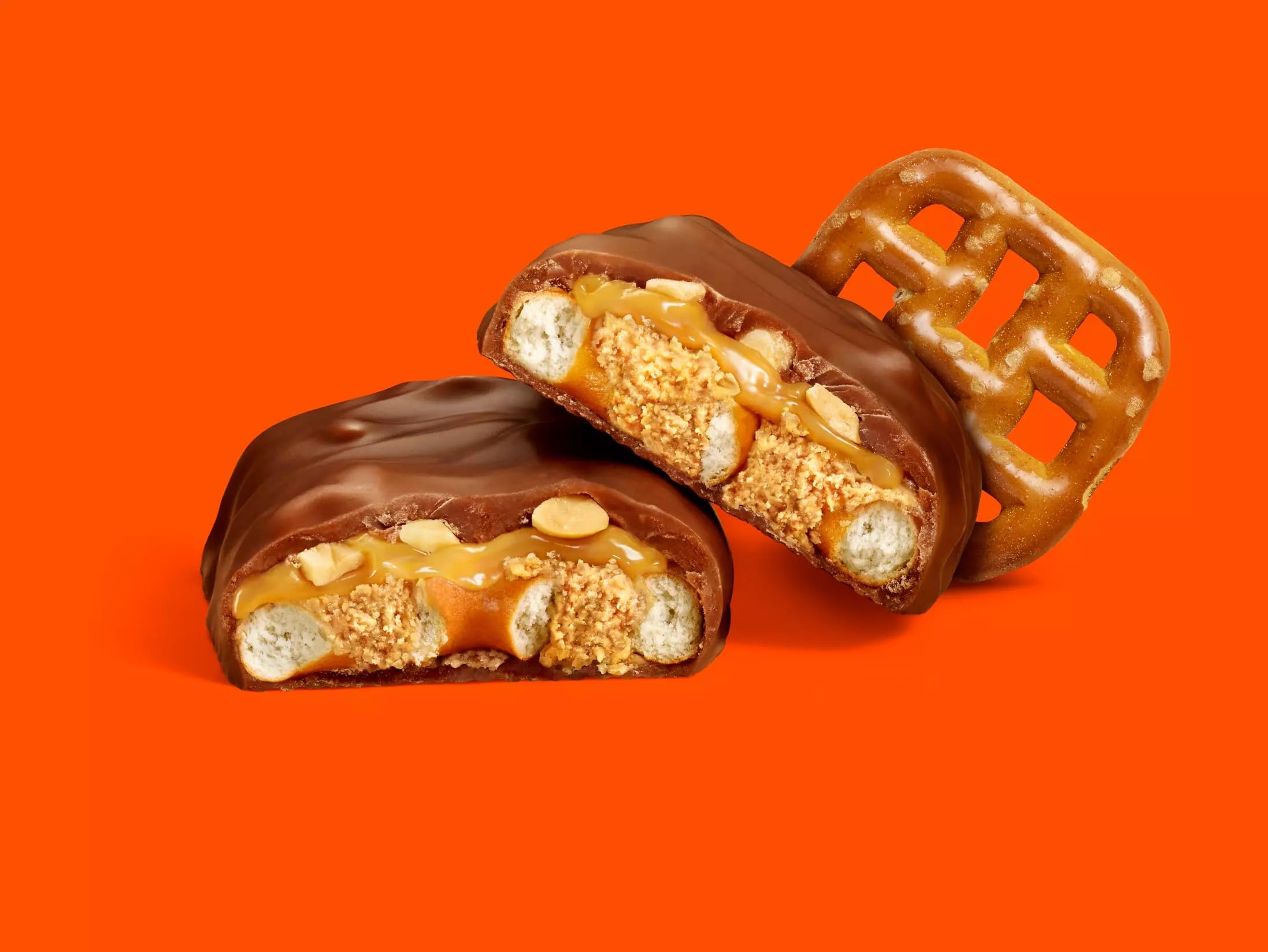 Reese's Overload Peanut Butter, Caramel & Pretzel Chocolate Bars - Pack of 18 (42g Each)