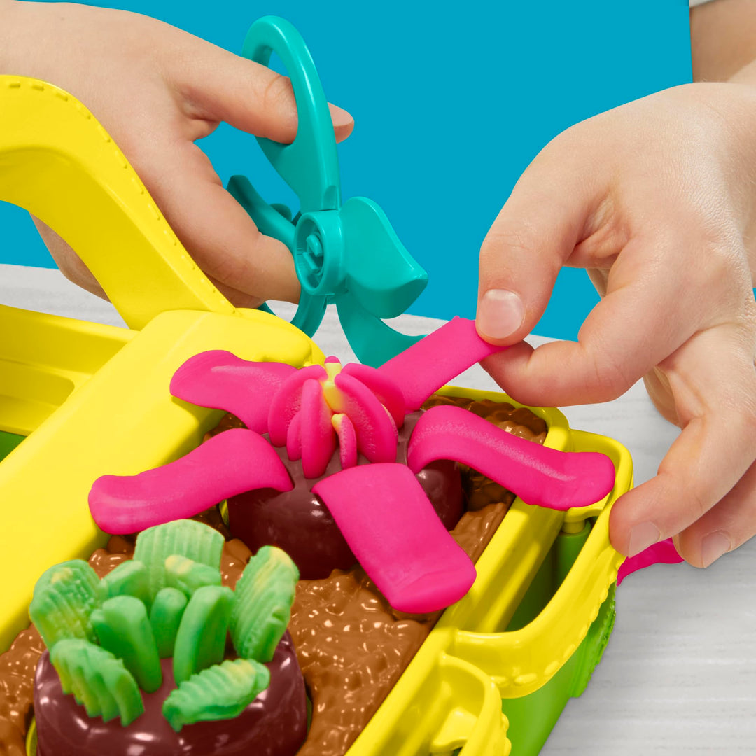 Play-Doh Blooming Flowers Playset - Creative Arts & Crafts for Toddlers 3+