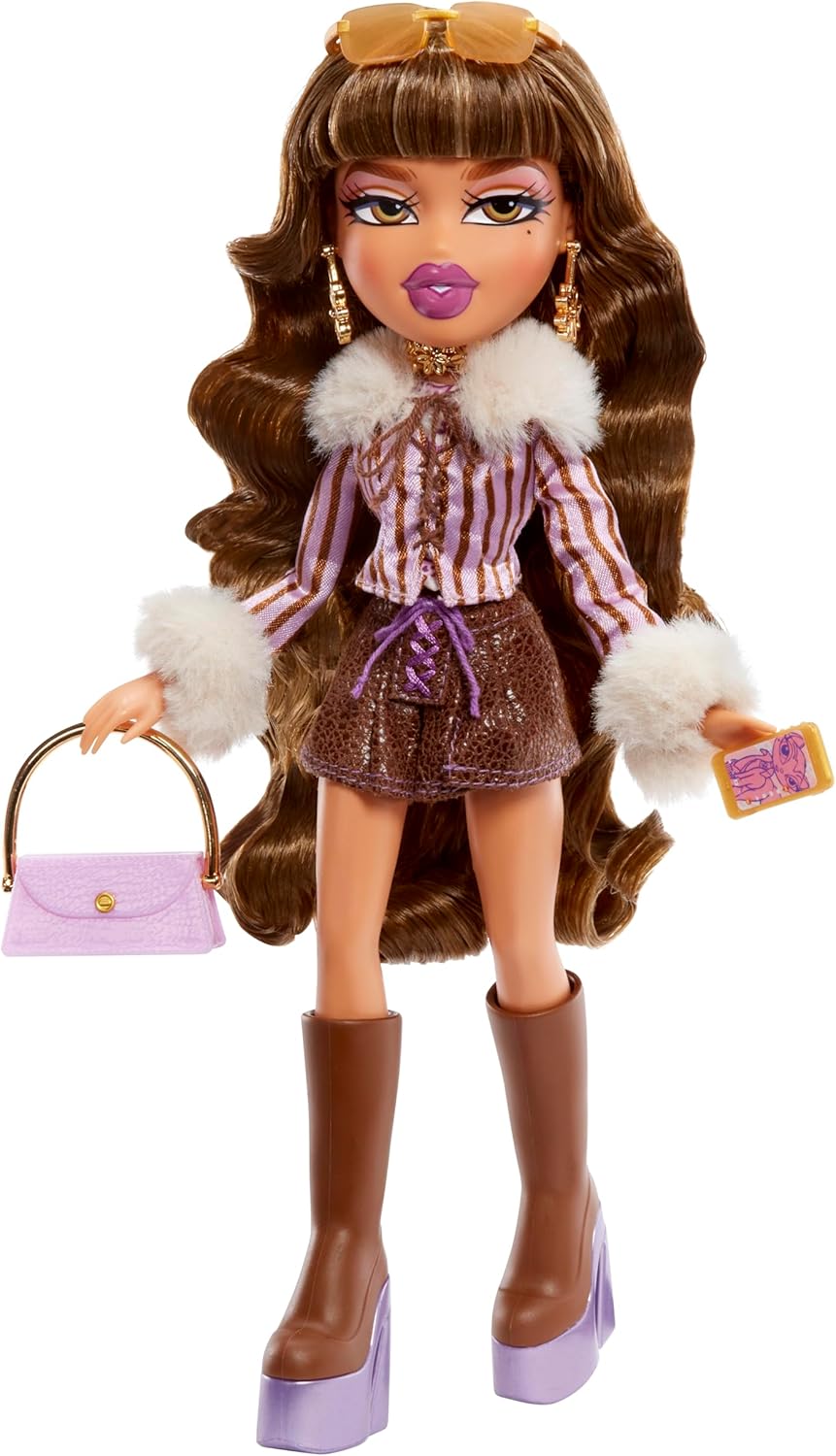 Bratz Alwayz Fashion Doll - Yasmin - 10 Accessories & Poster - 36M-10Y