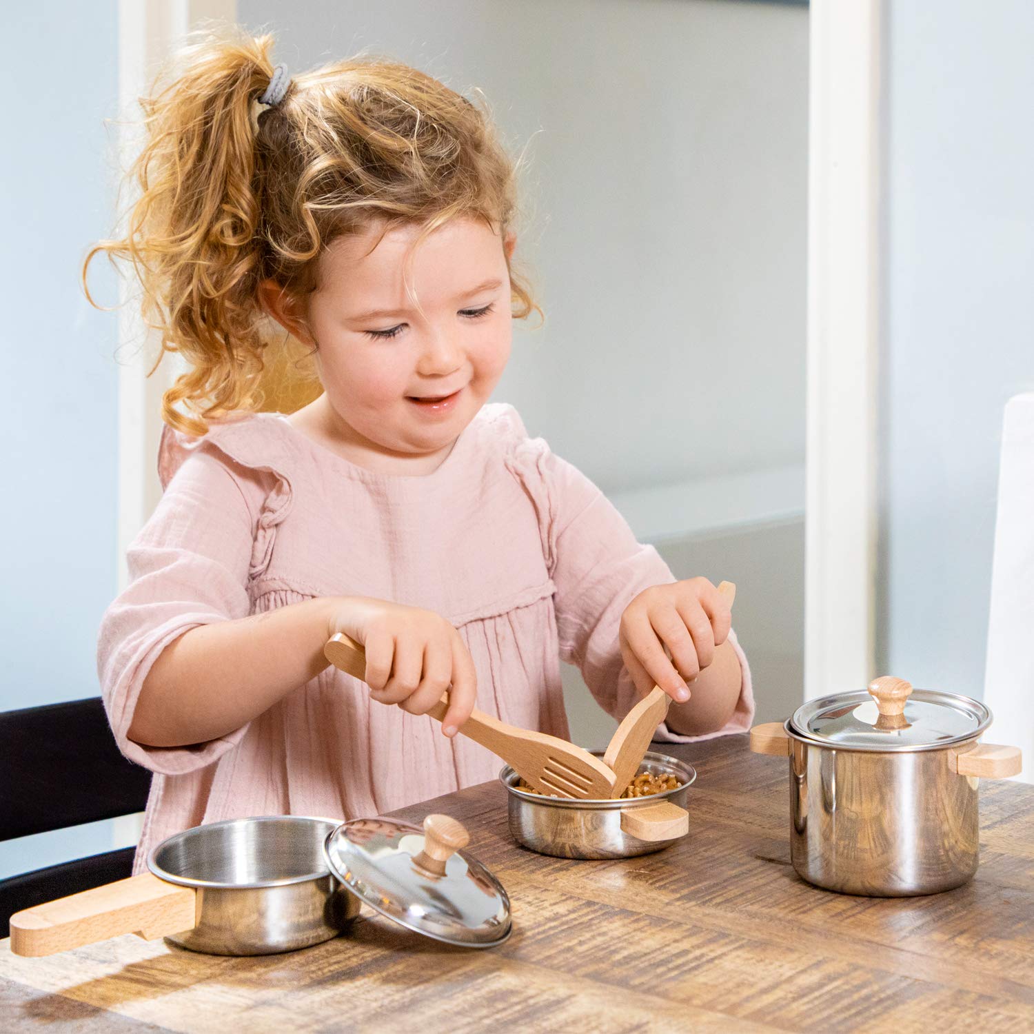 New Classic Toys Metal Pan Set - 7 Piece Pretend Play Kitchen Cookware for Little Chefs 4