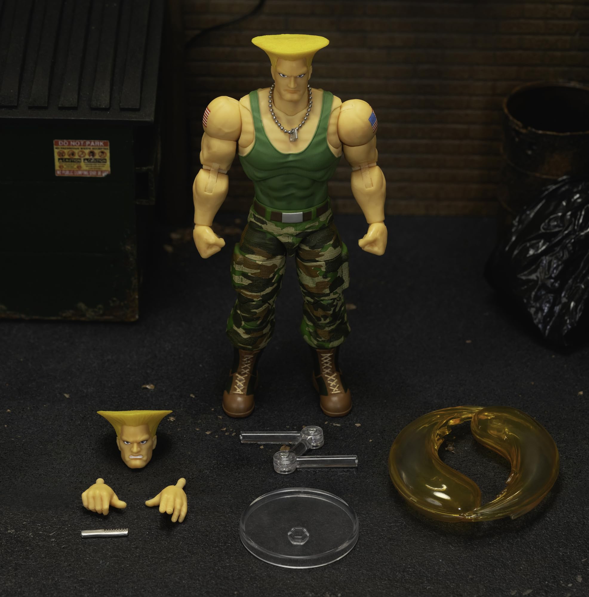 Street Fighter 6 - Guile Deluxe 6" Collector Figure, Black 3