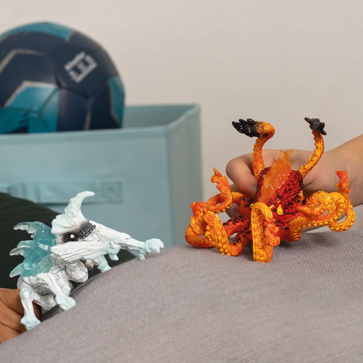 schleich 70826 Ice Bug vs. Fire Kraken Playset - Action Figures from ELDRADOR CREATURES (7+ Years) 5