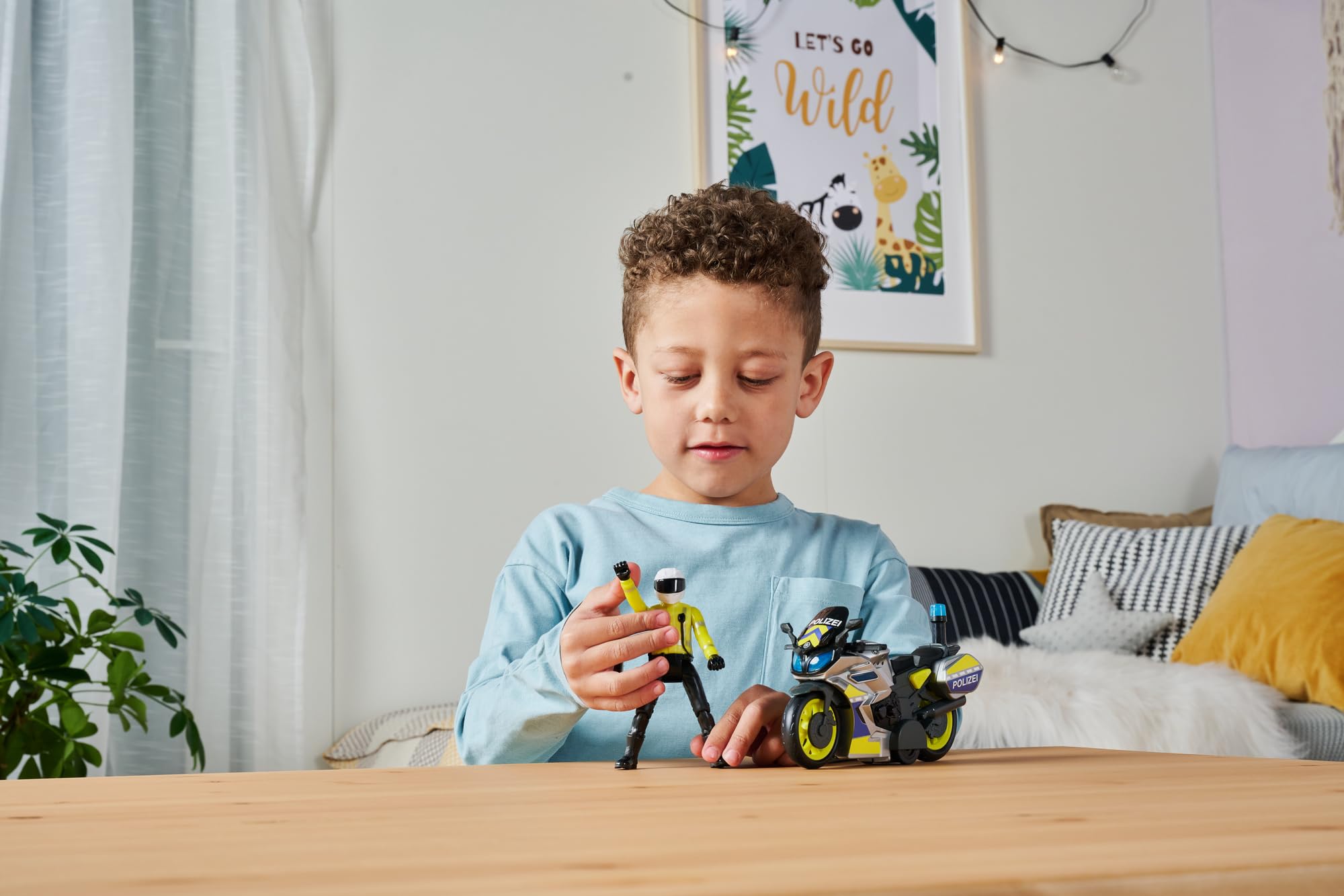 Dickie Toys 203712018 Yamaha Police Motorcycle with Officer Figure - Friction-Powered Ride-On Toy with Lights & Sound for Kids 3+ 7