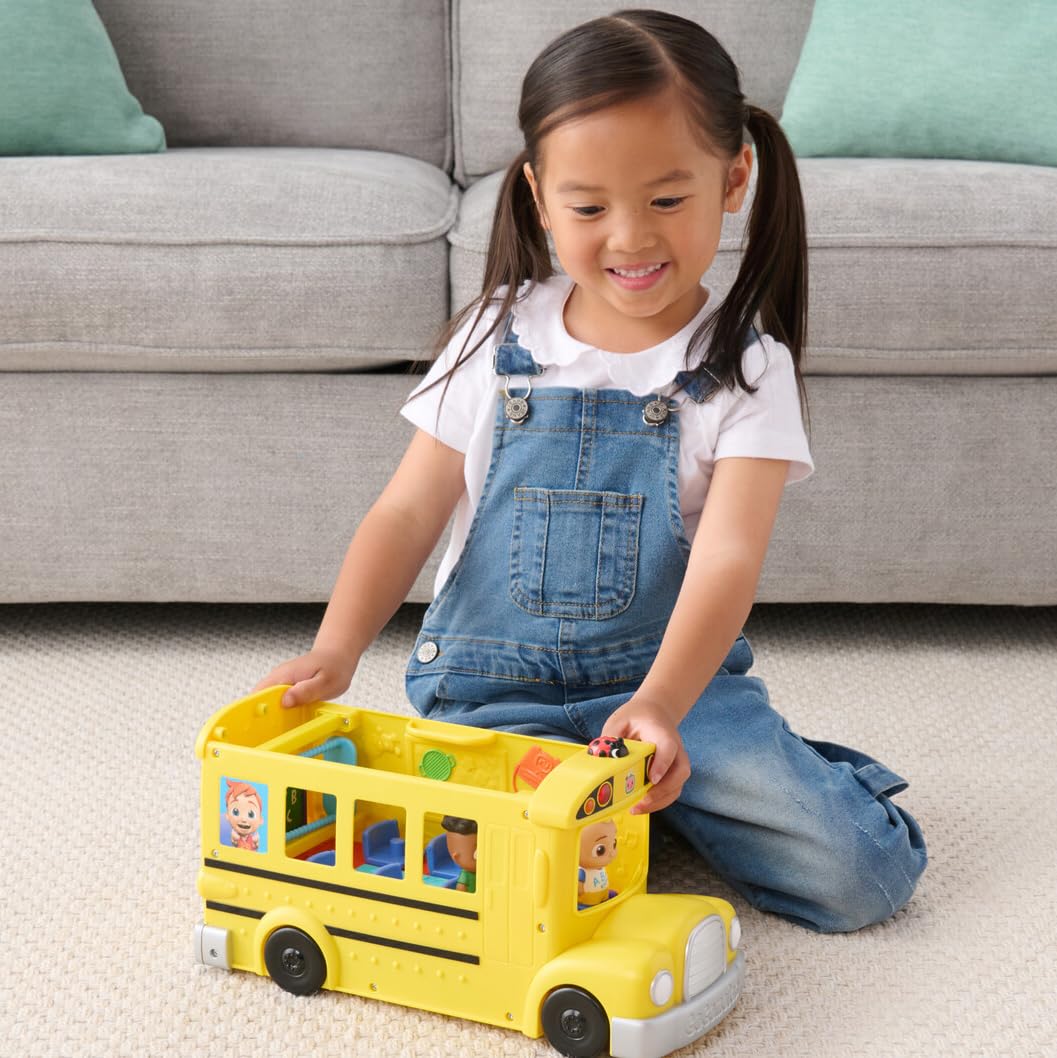 CoComelon Transforming School Time Bus - Lights, Sounds & 3 Songs - 2-in-1 Playset 3