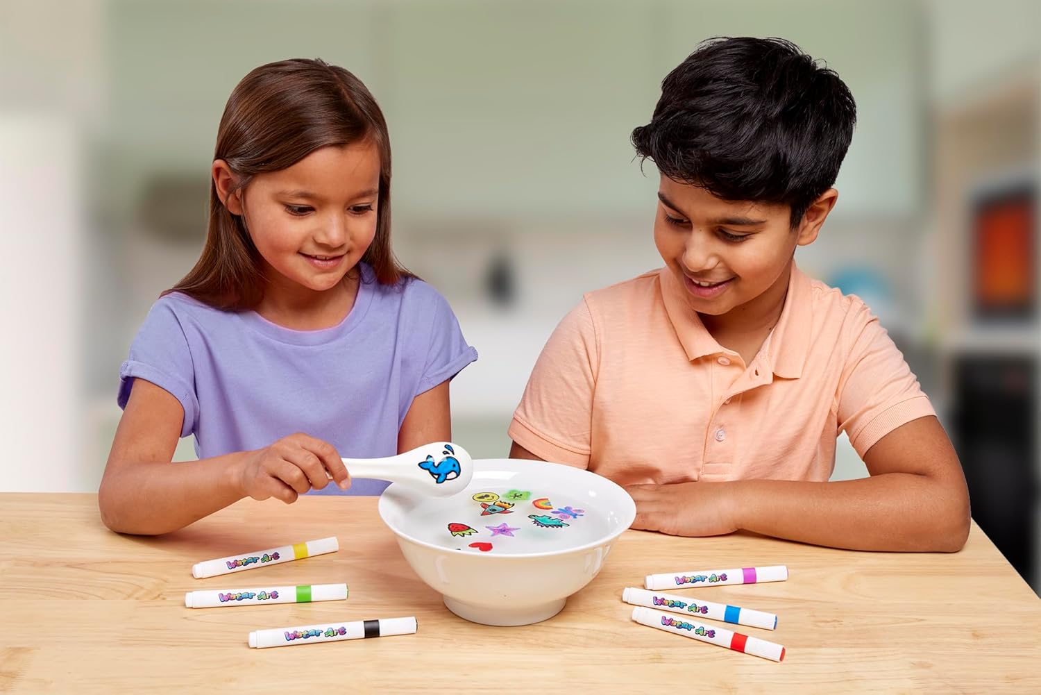 Water Art WA1001 - 6 Pack Magical Water Drawing Craft Kit for Kids