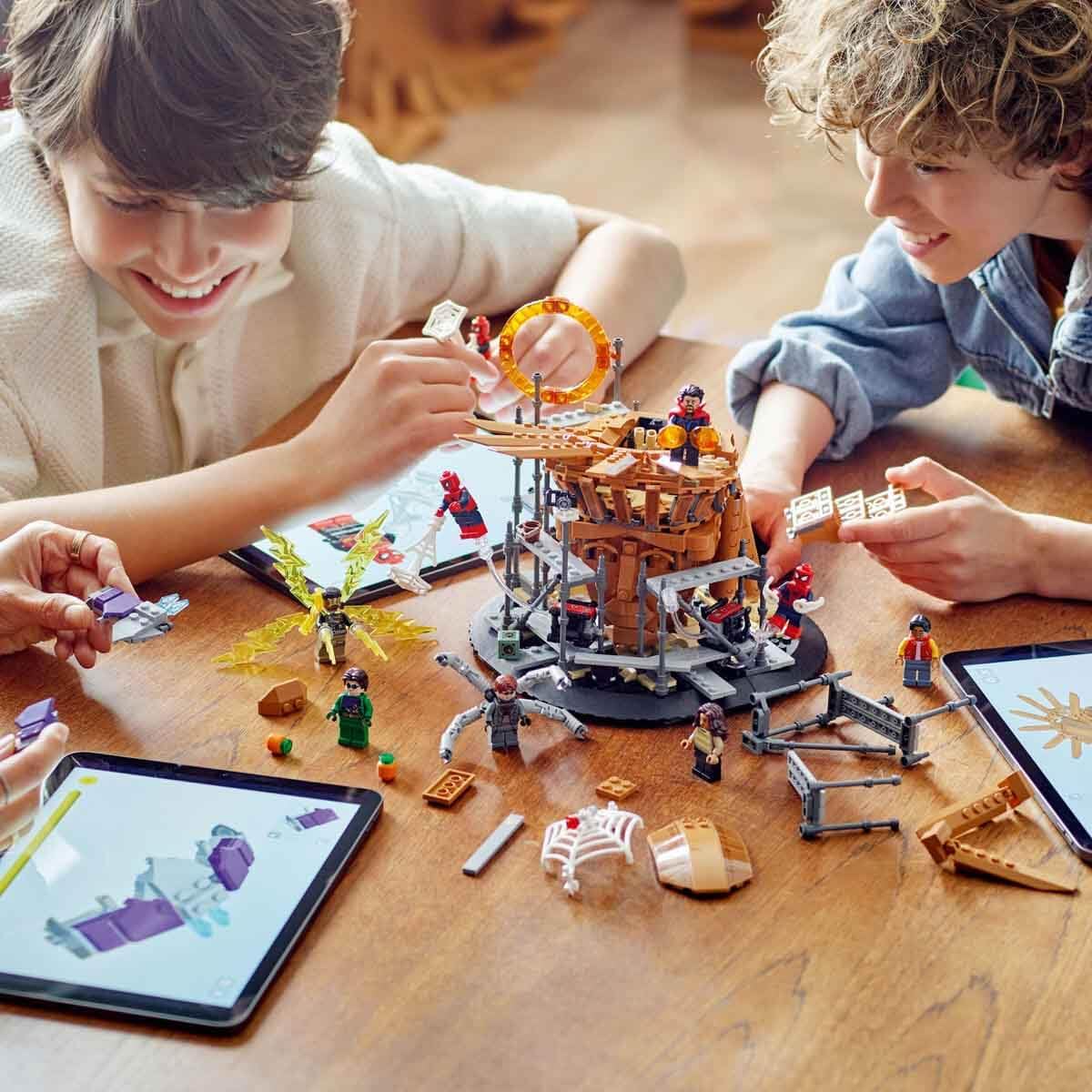 LEGO 76261 Marvel Spider-Man Final Battle Set - 900-Piece Building Playset for Ages 10+ 9