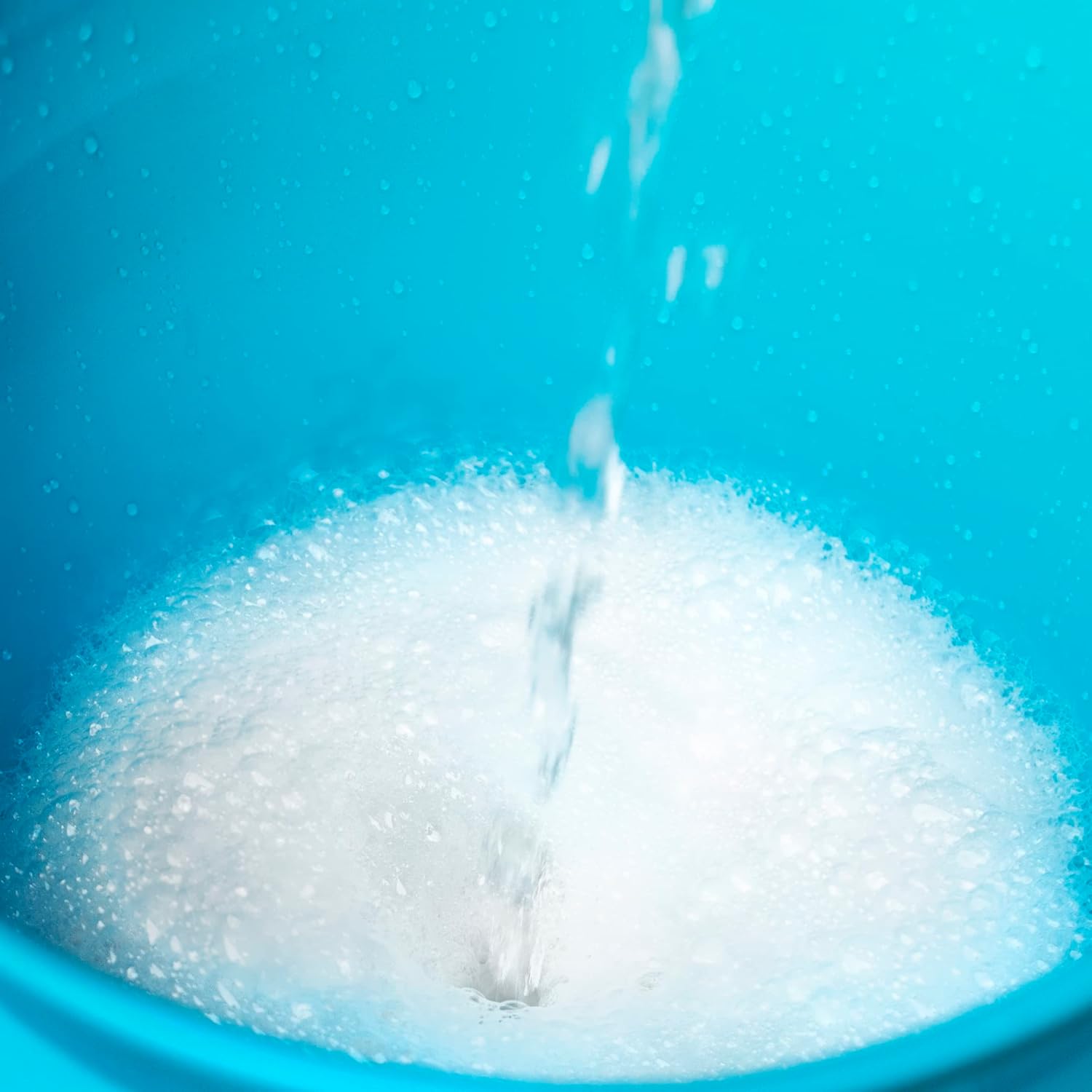 Meguiar's RG206 Blue Hybrid Ceramic Large Car Wash Bucket 5 US Gallon with Grit Guard Compatibility