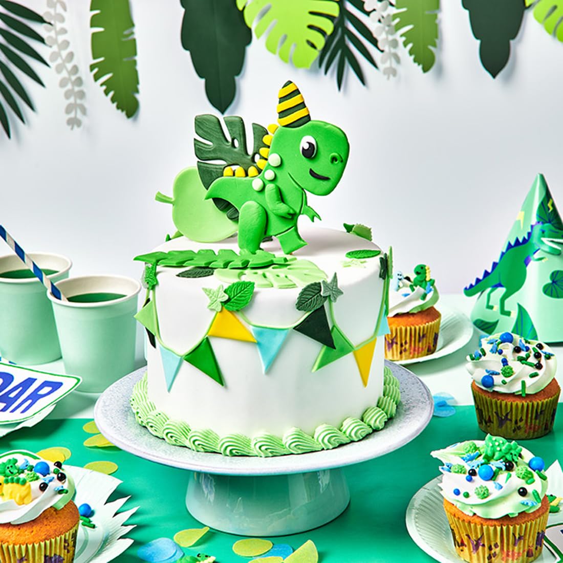 FunCakes - Forest Green Sugar Paste 270g, Soft & Flexible Fondant with Vanilla Flavour 4
