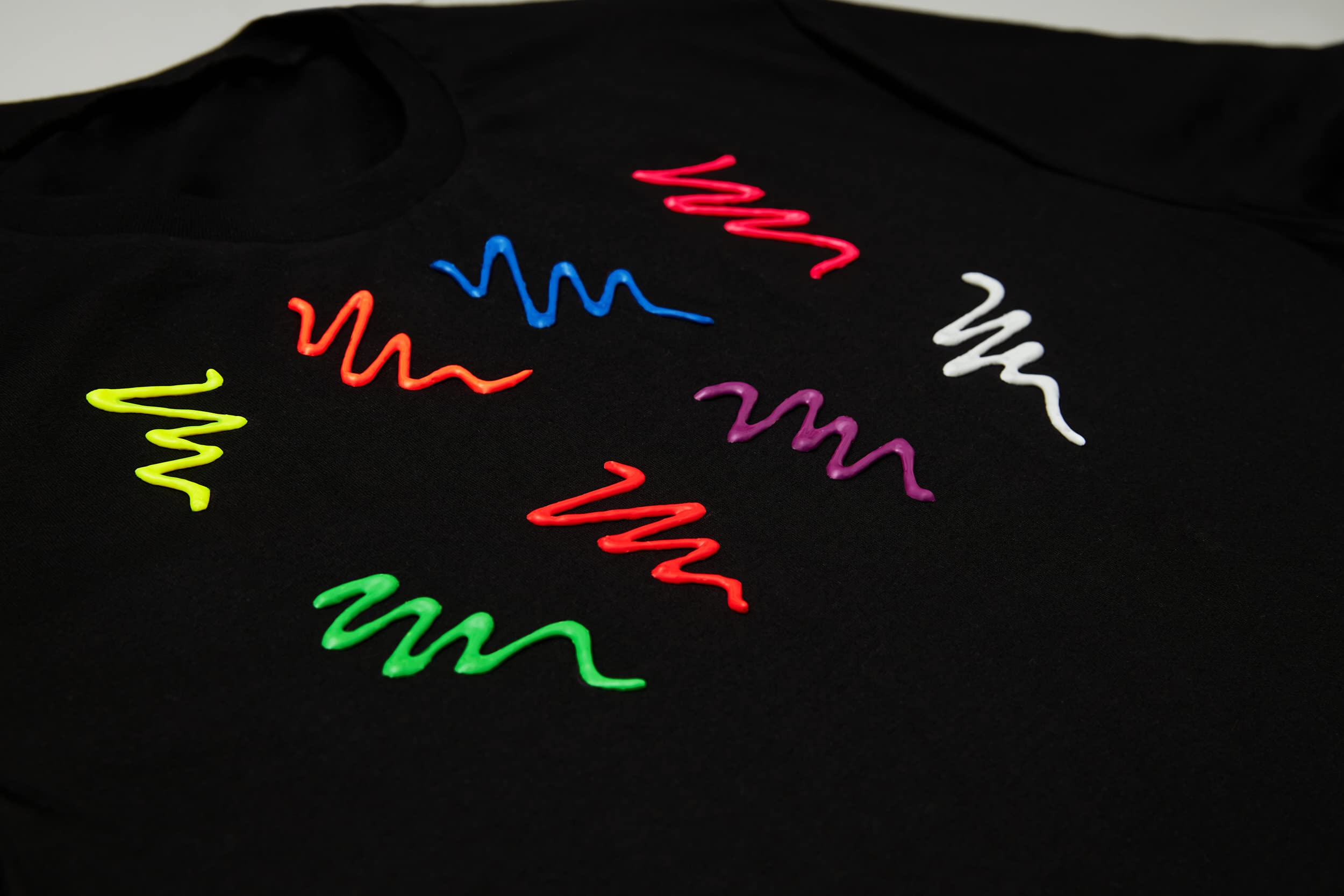 Moon Glow - Neon UV 3D Fabric Paint - 30ml - Intense Purple 14