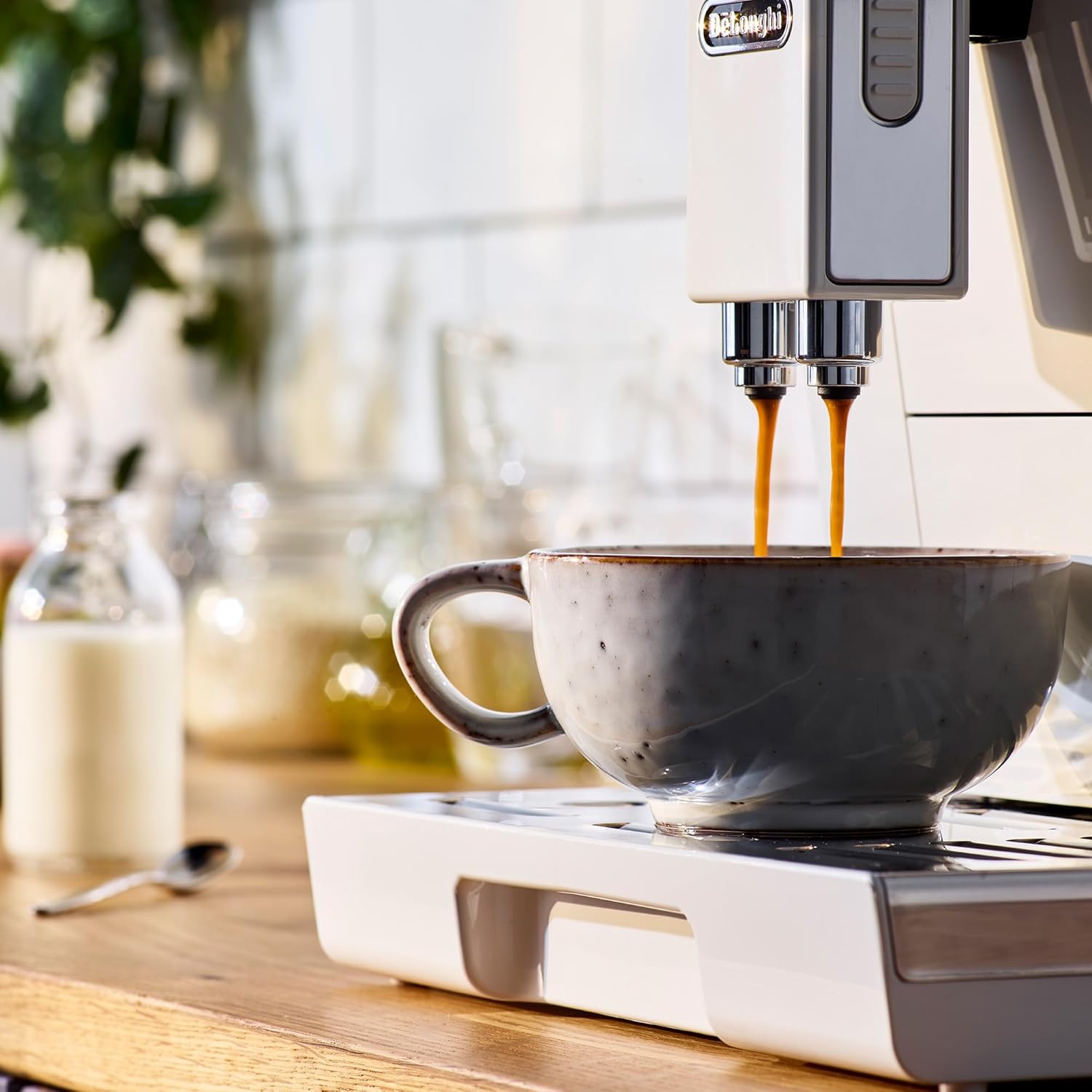 Taylors of Harrogate Hot Lava Java Coffee Beans 200g (Pack of 6) - Total 1.2kg 4