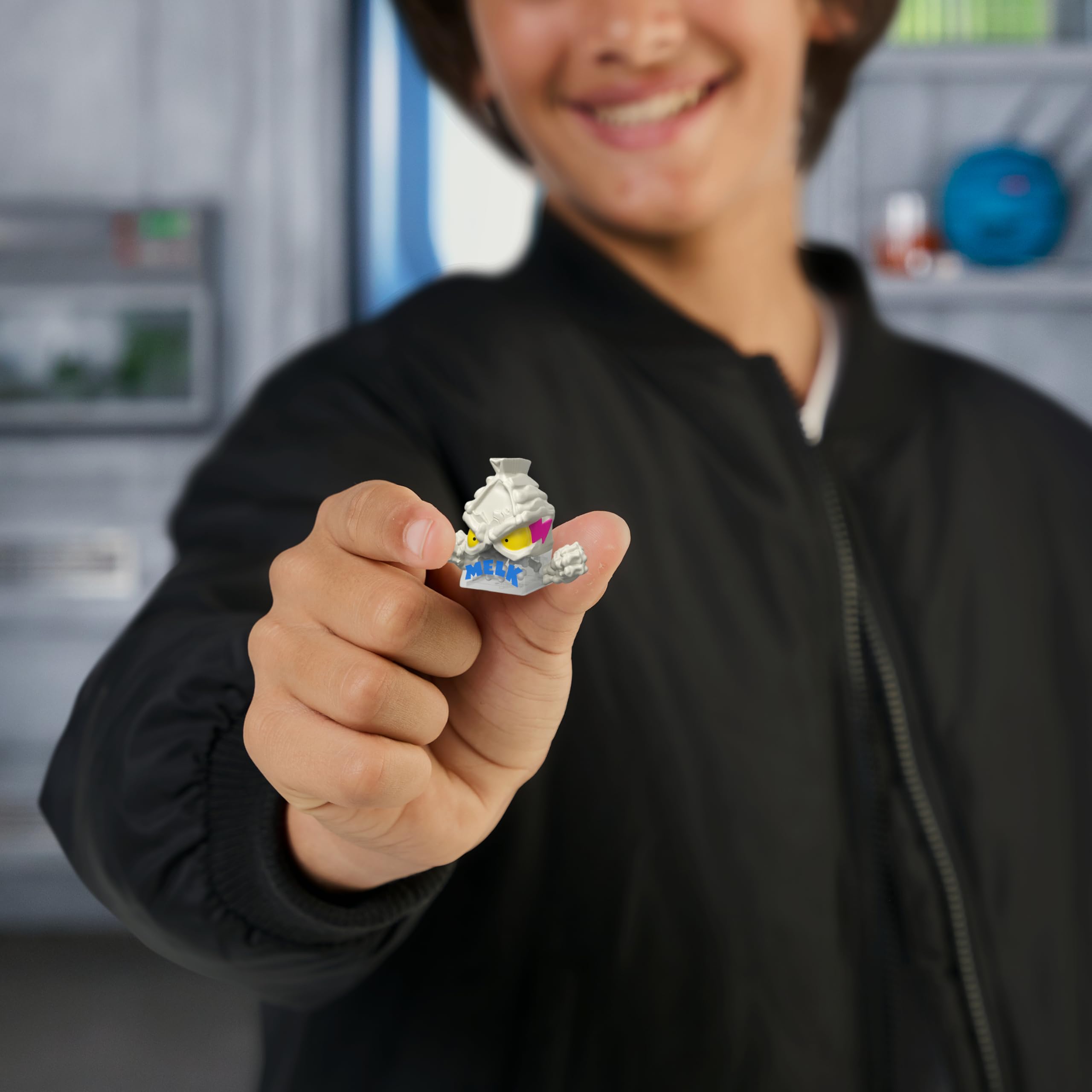 MrBeast Lab Swarms Hyper Fusion Series - Steel Slushee Collectible Micro Beast 4