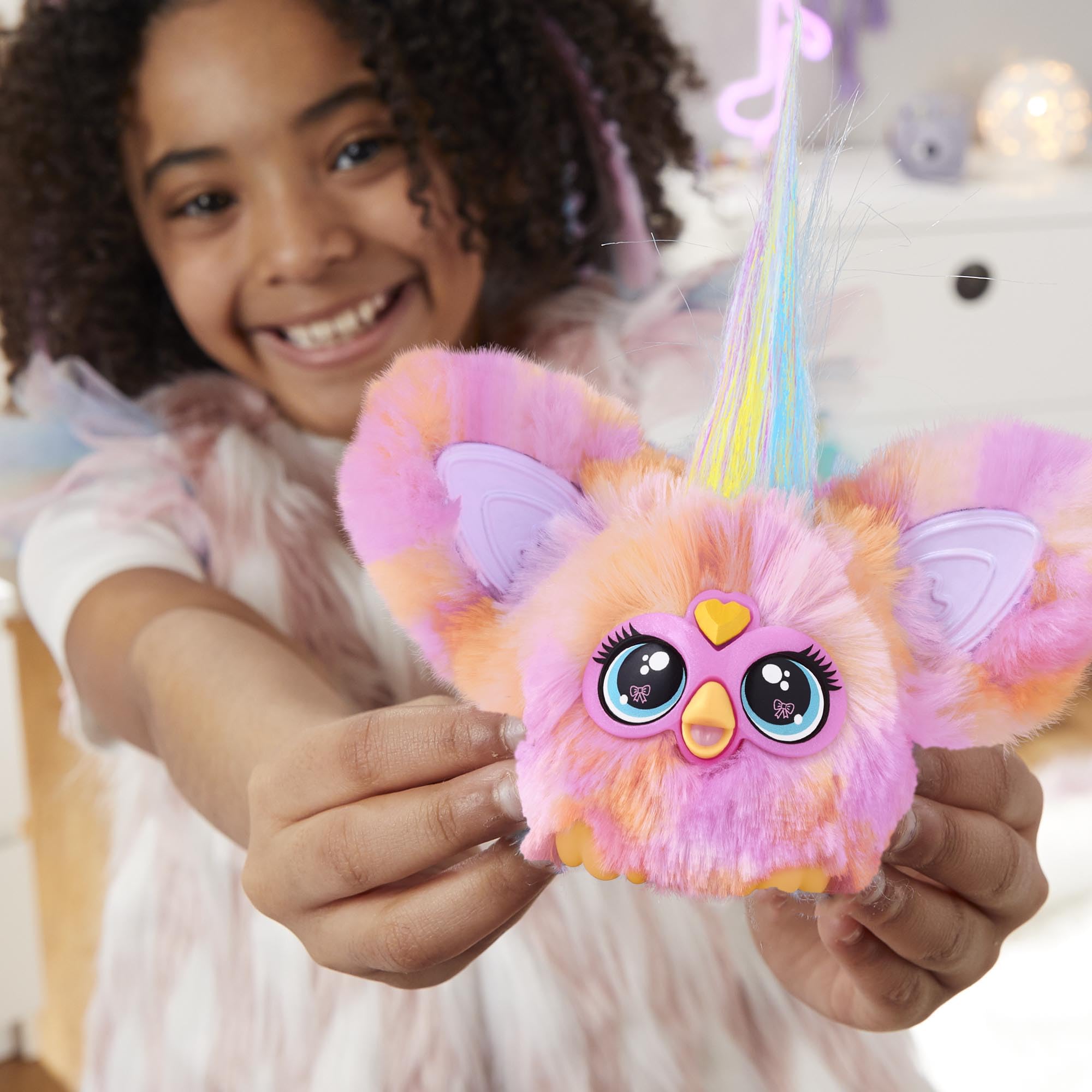 Furby May-May and Greenie-Meanie Fierce and Fabulous Pack of 2 Electronic Plush Toys 4